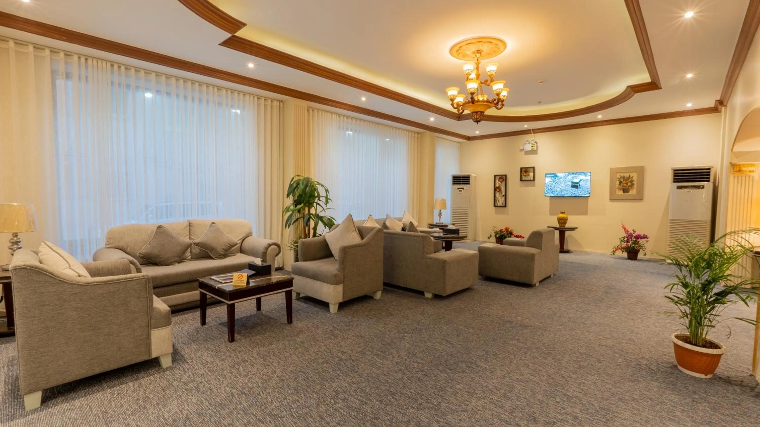 Lobby or reception in Al Iqbal Hotel