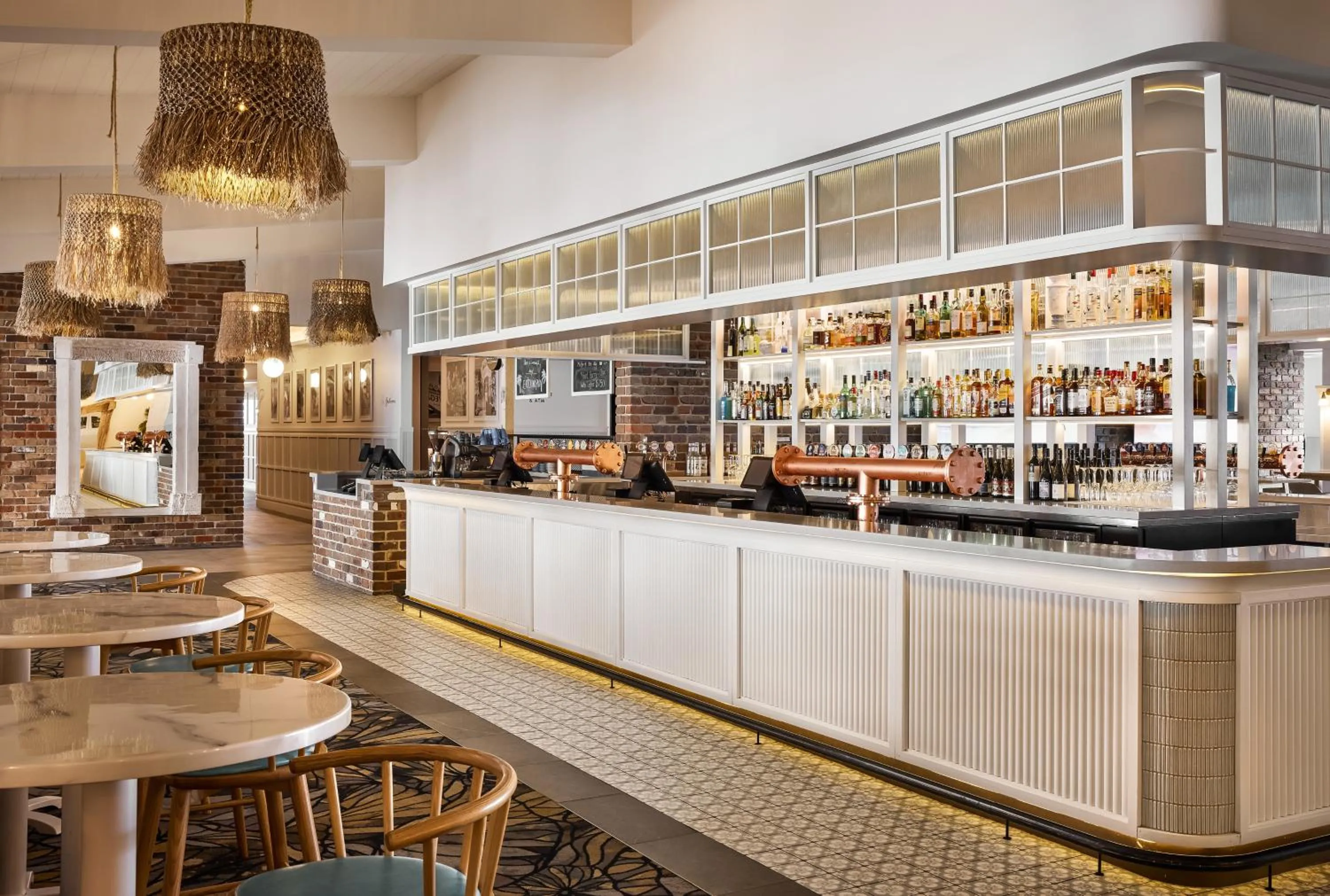 Restaurant/places to eat in The Beachcomber Hotel & Resort, an Ascend Collection Resort