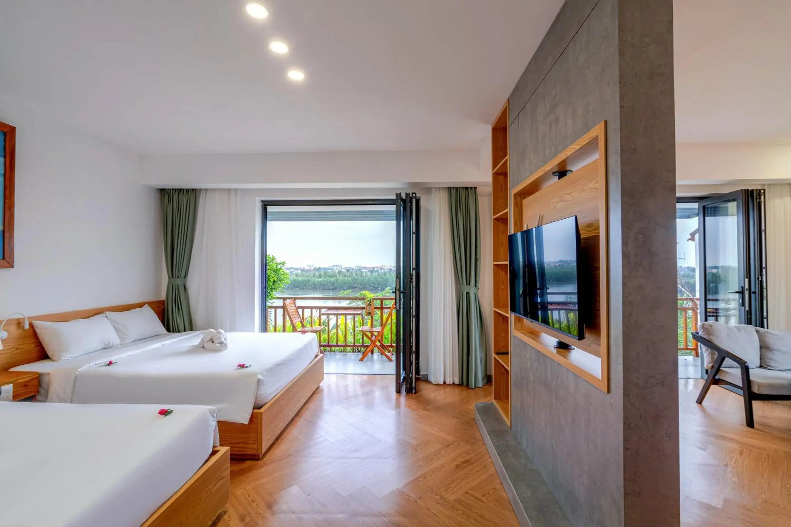 Family Room with Lake View - single occupancy in Palm Riverside Boutique Family Room with Lake View - single occupancy in Palm Riverside Boutique