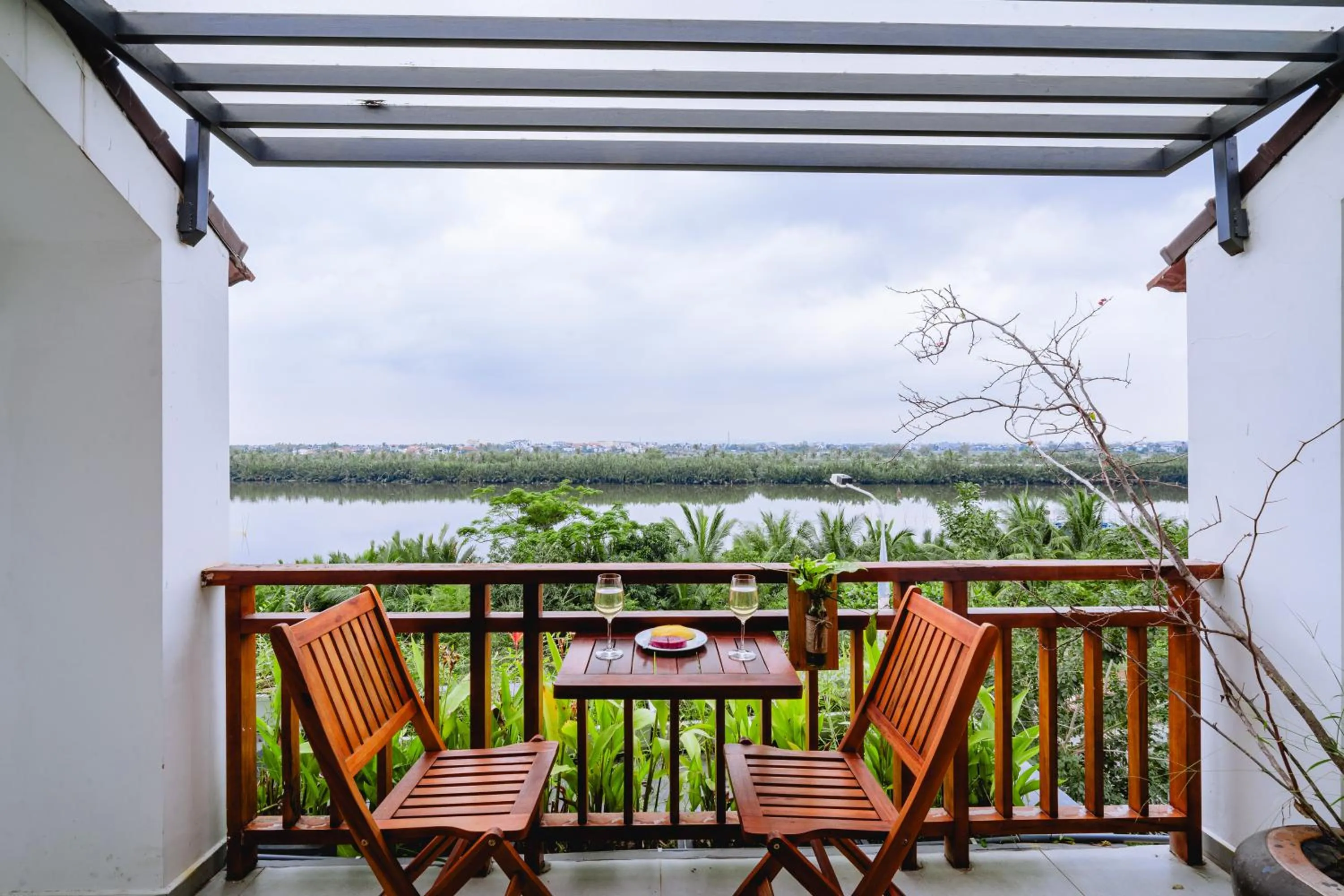 Natural landscape in Palm Riverside Boutique