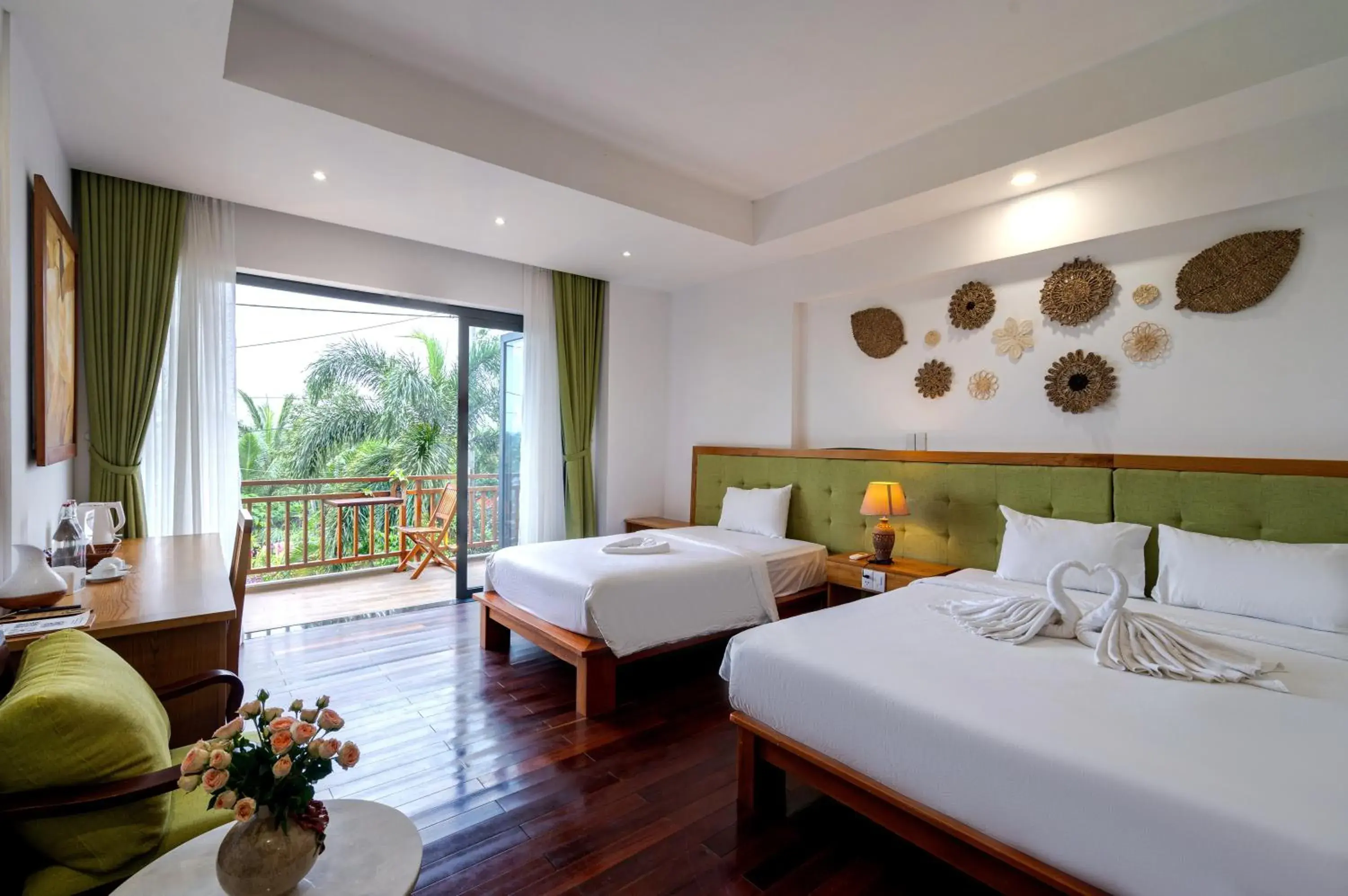 Triple Room with Lake View - single occupancy in Palm Riverside Boutique Triple Room with Lake View - single occupancy in Palm Riverside Boutique