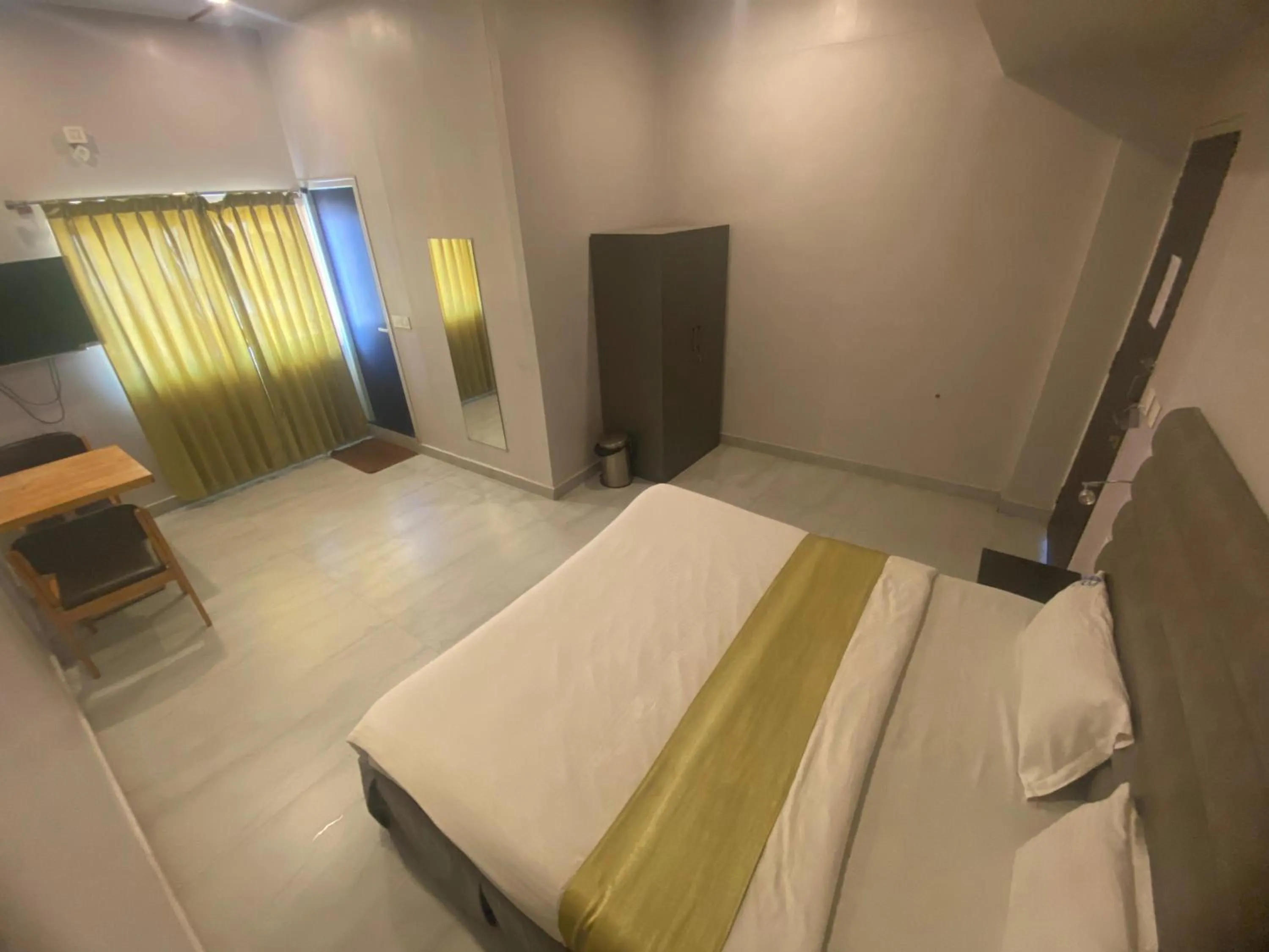 Shri Sai Palace inn