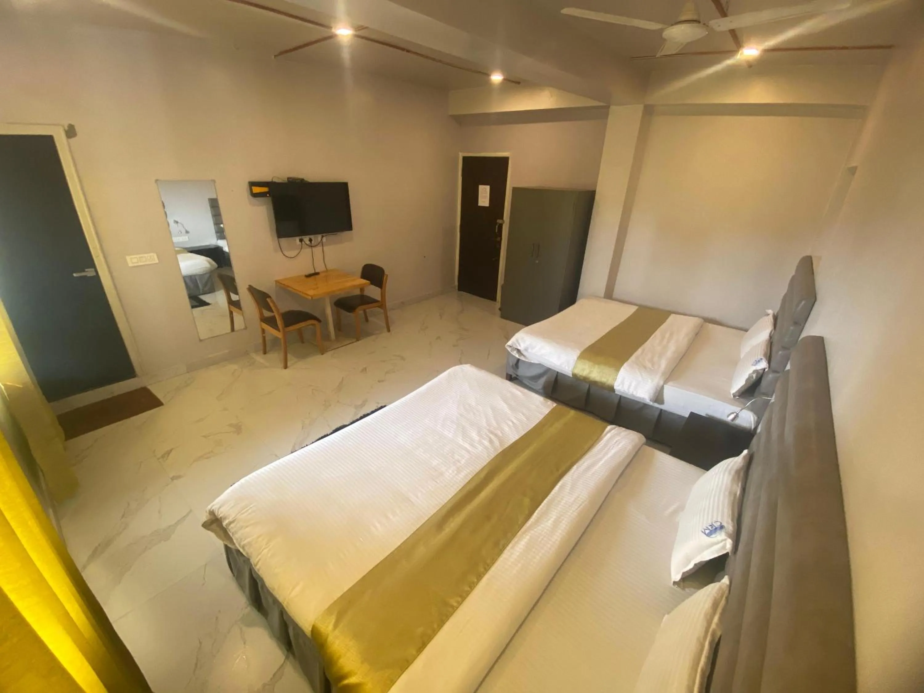 Shri Sai Palace inn