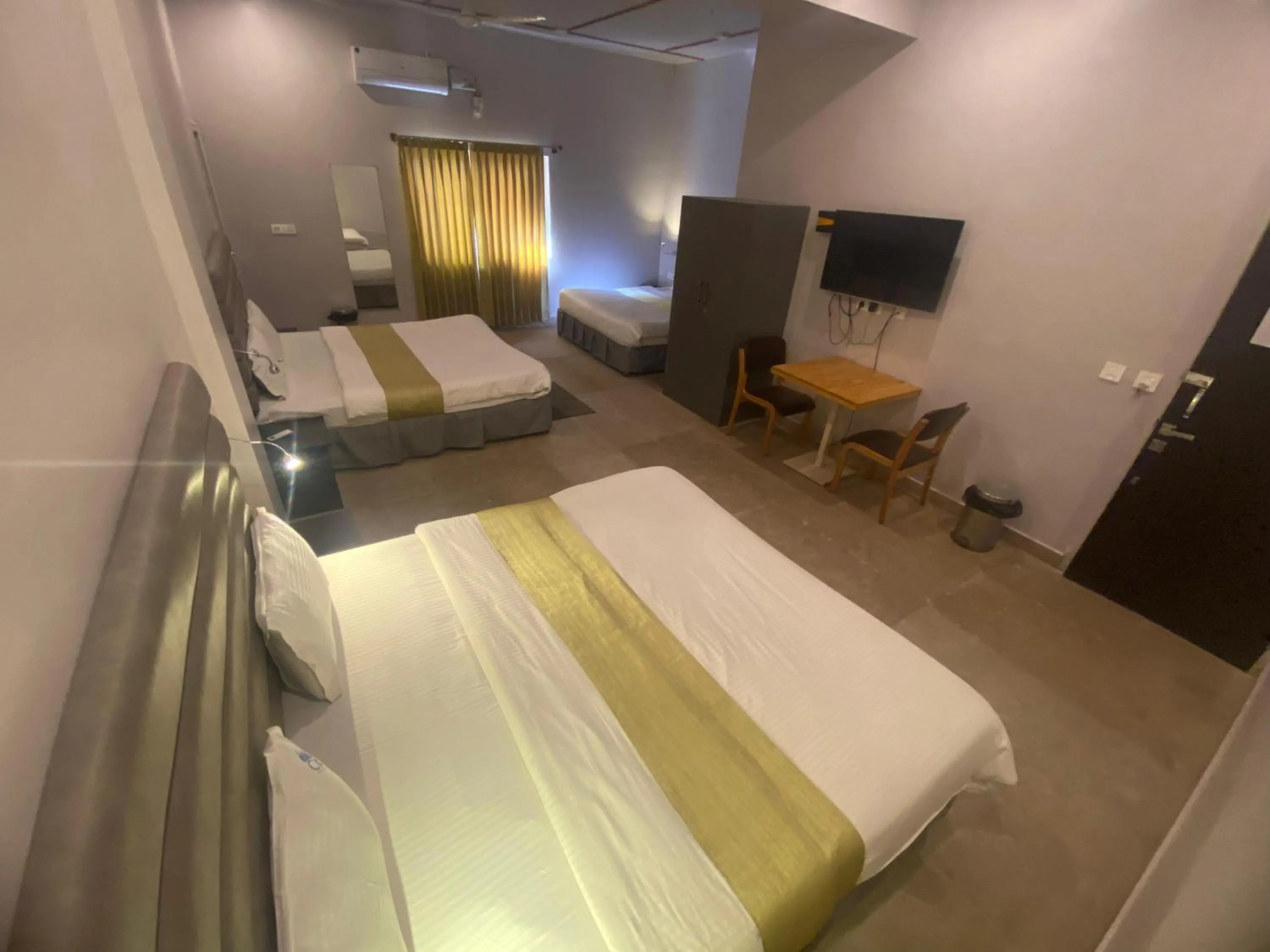 Shri Sai Palace inn