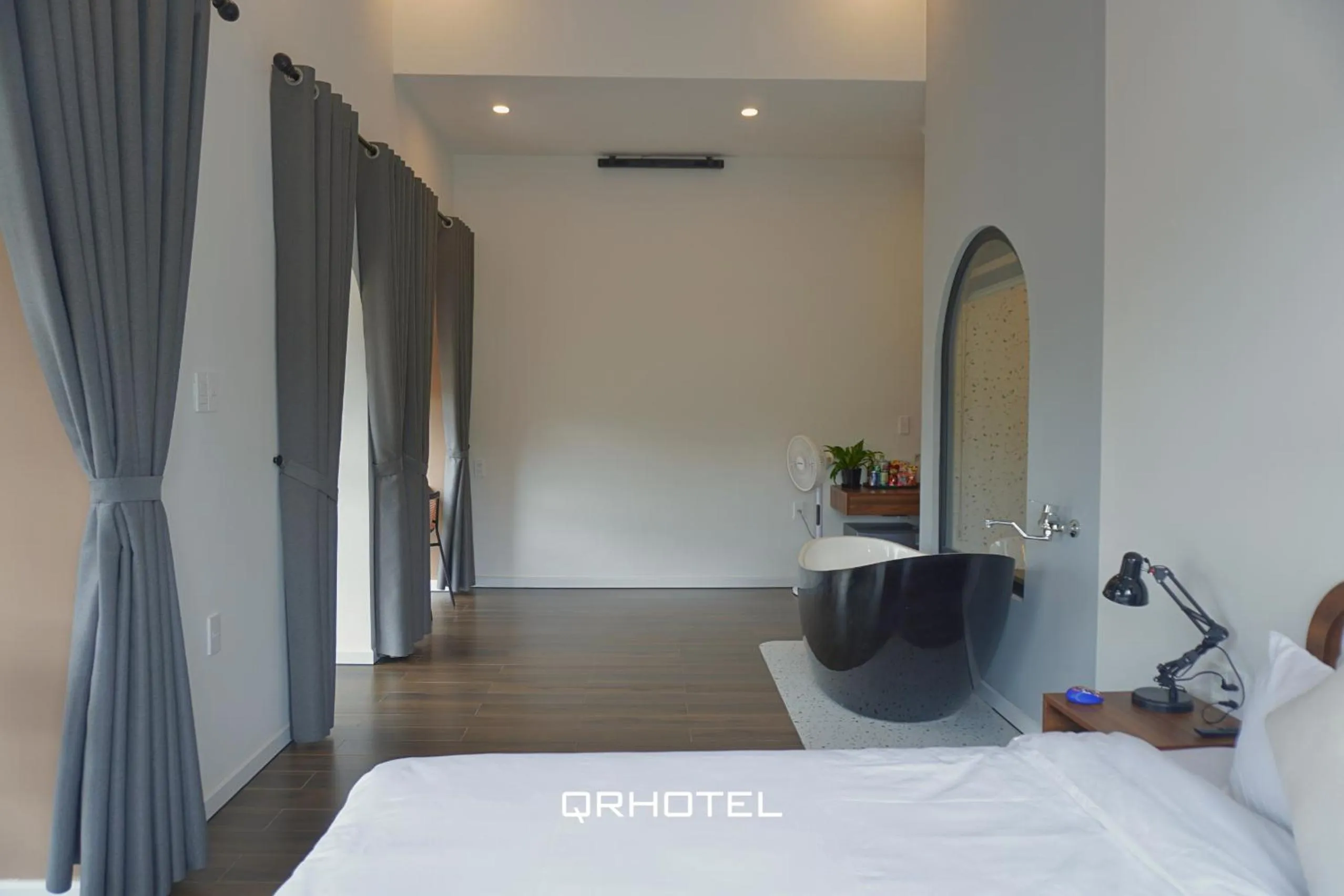 Bed in QR Hotel Dalat