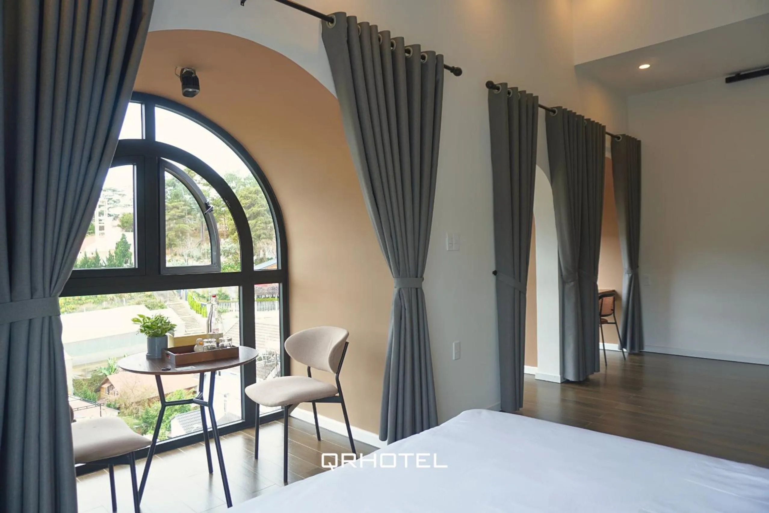 Bed in QR Hotel Dalat