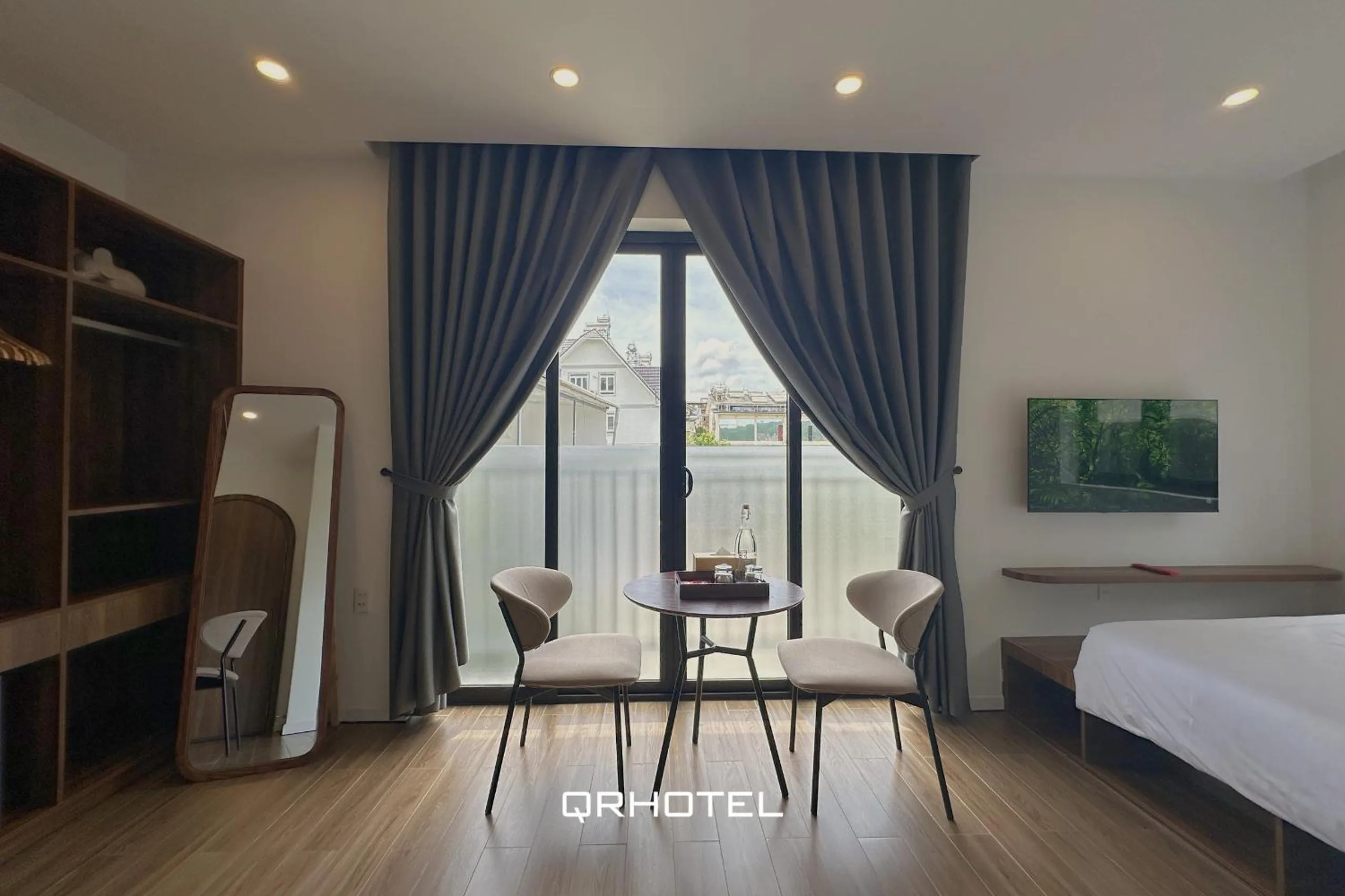 Bed in QR Hotel Dalat