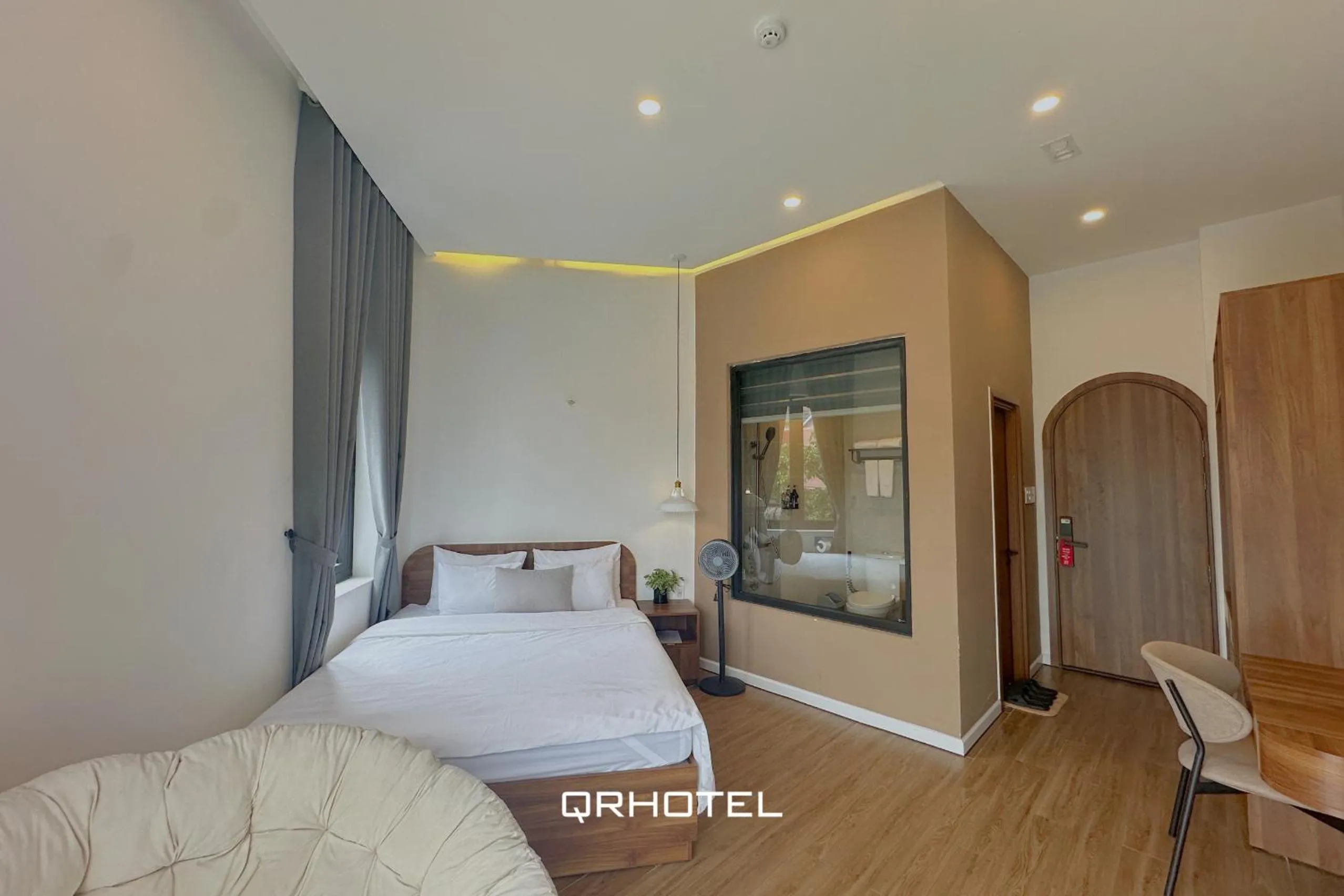 Bed in QR Hotel Dalat