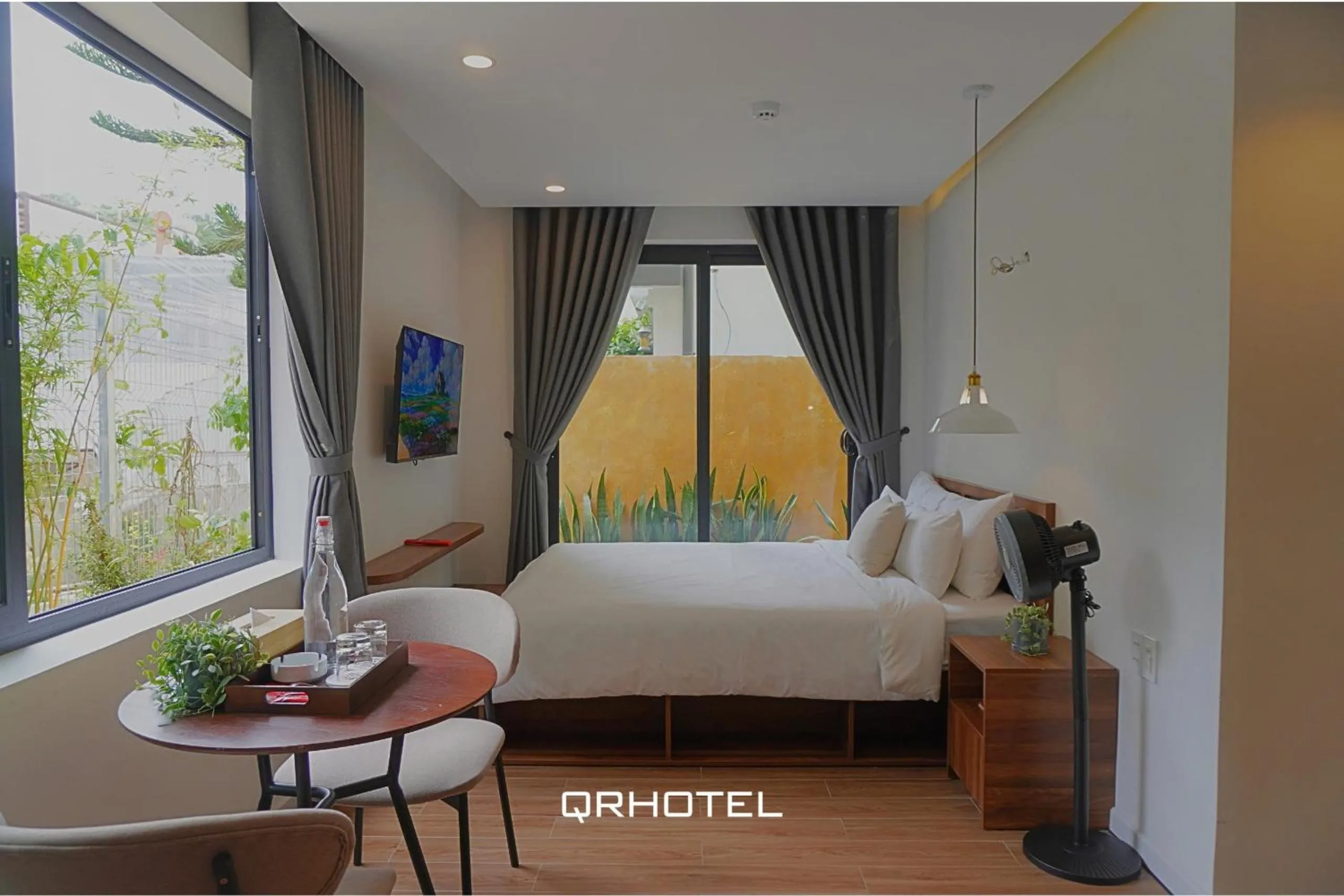 Bed in QR Hotel Dalat