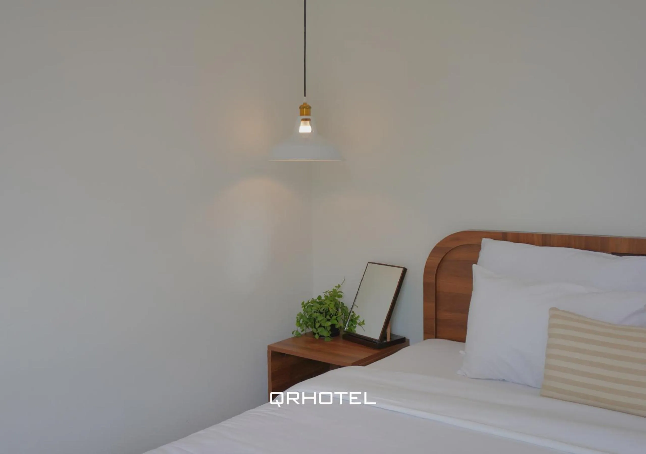 Bed in QR Hotel Dalat