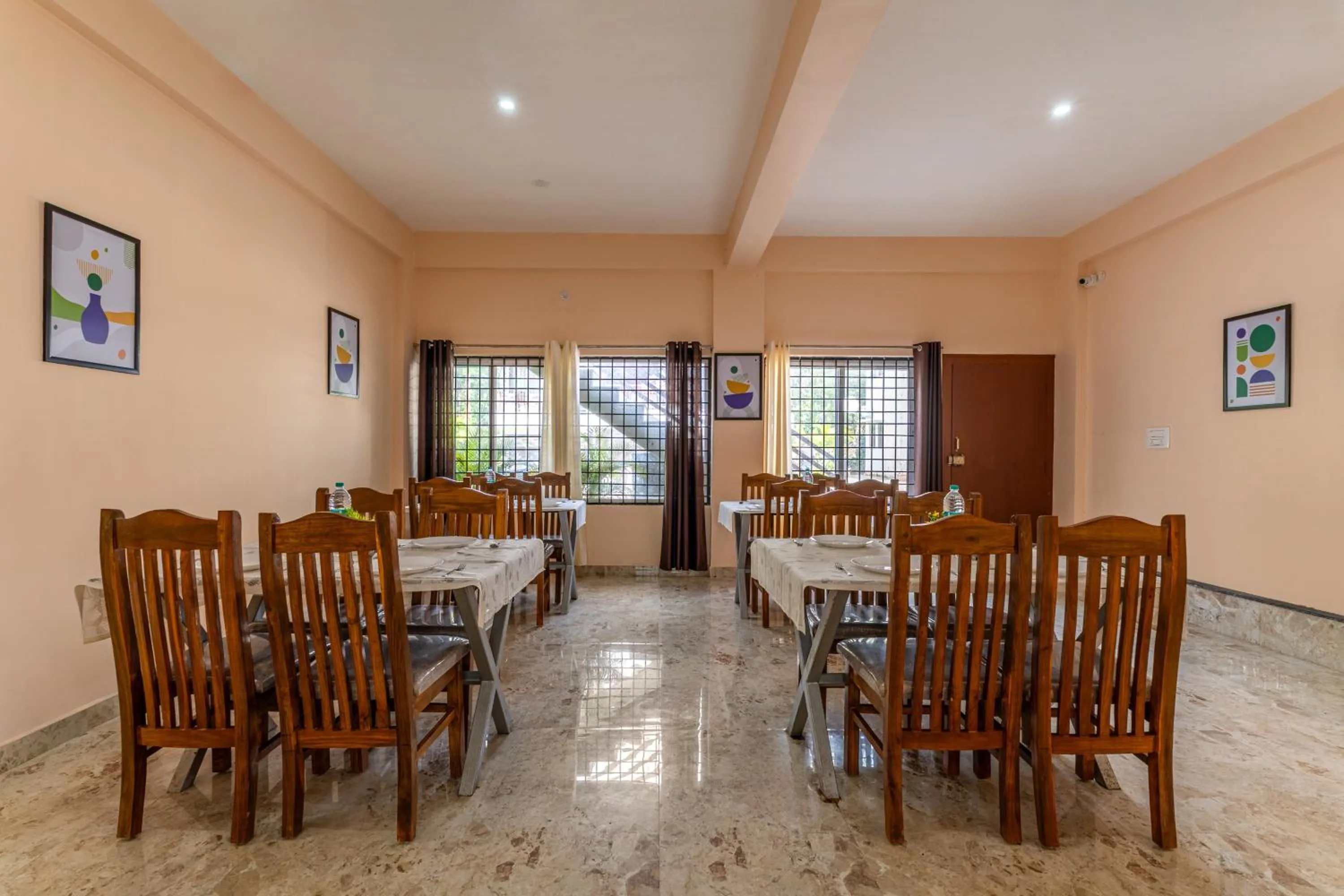 Treebo Arabica Valley-Coffee Plantation Retreat