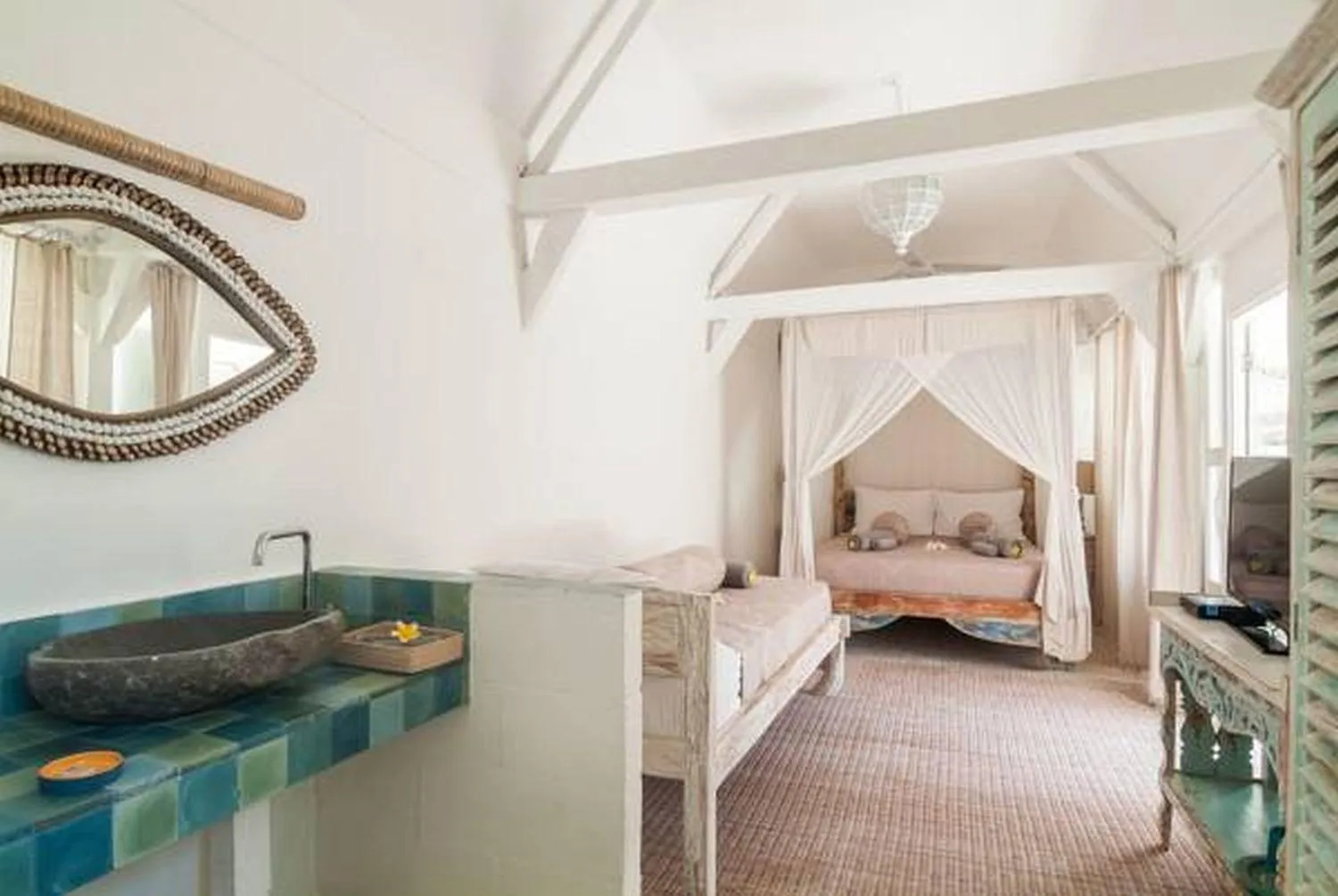 Bed in Palmeto Village