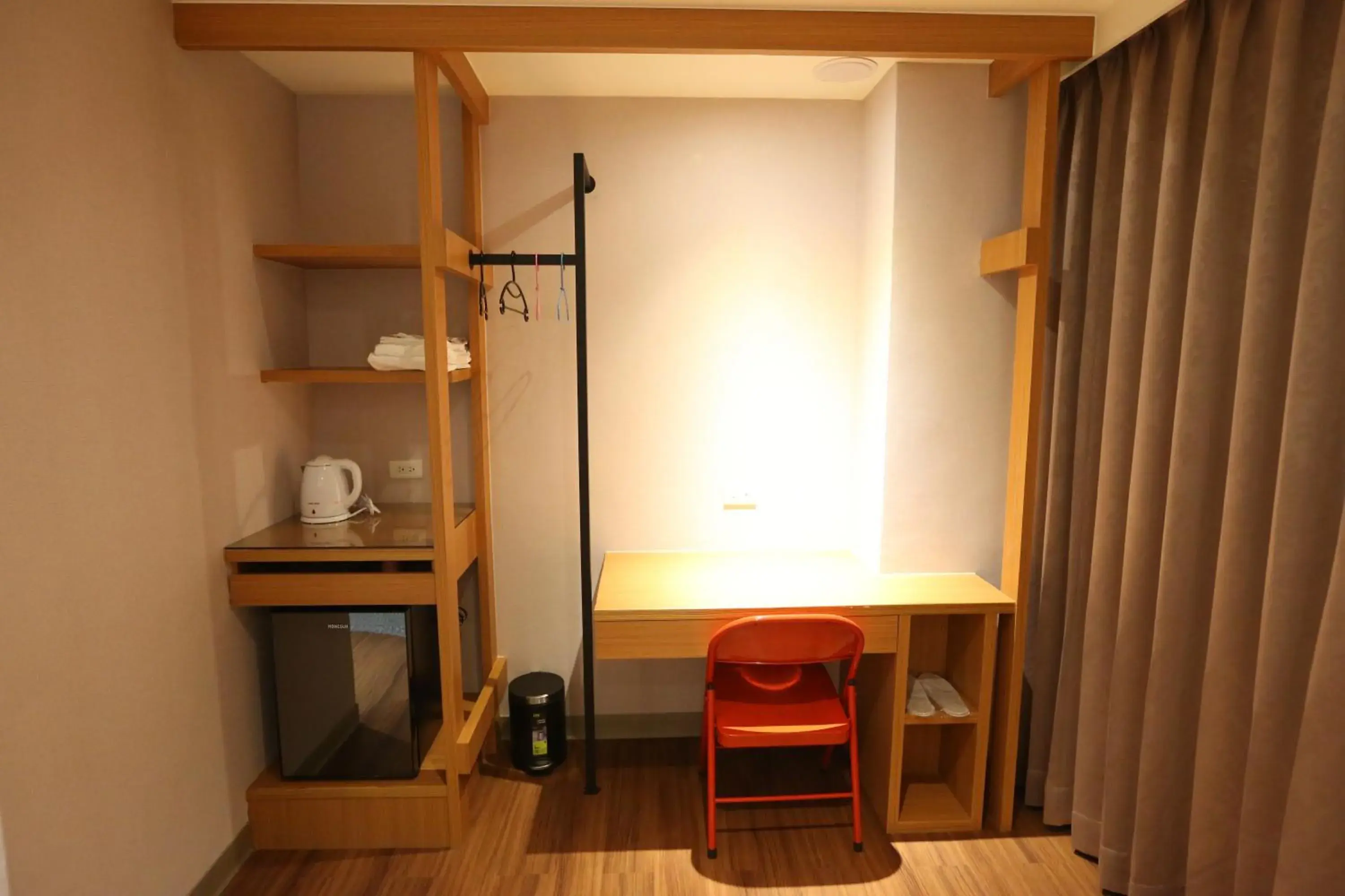 Bedroom in Central Hotel Bedroom in Central Hotel