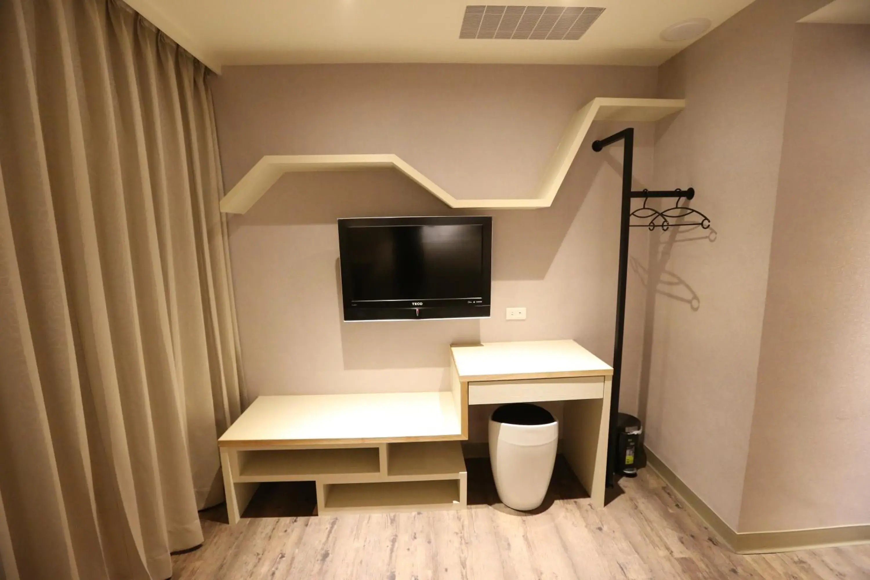 Bedroom in Central Hotel Bedroom in Central Hotel