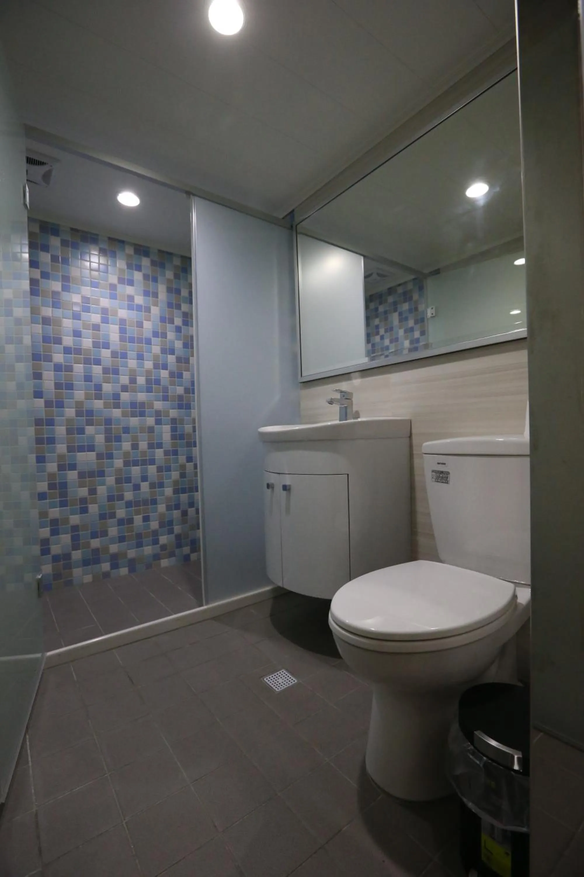 Bedroom in Central Hotel