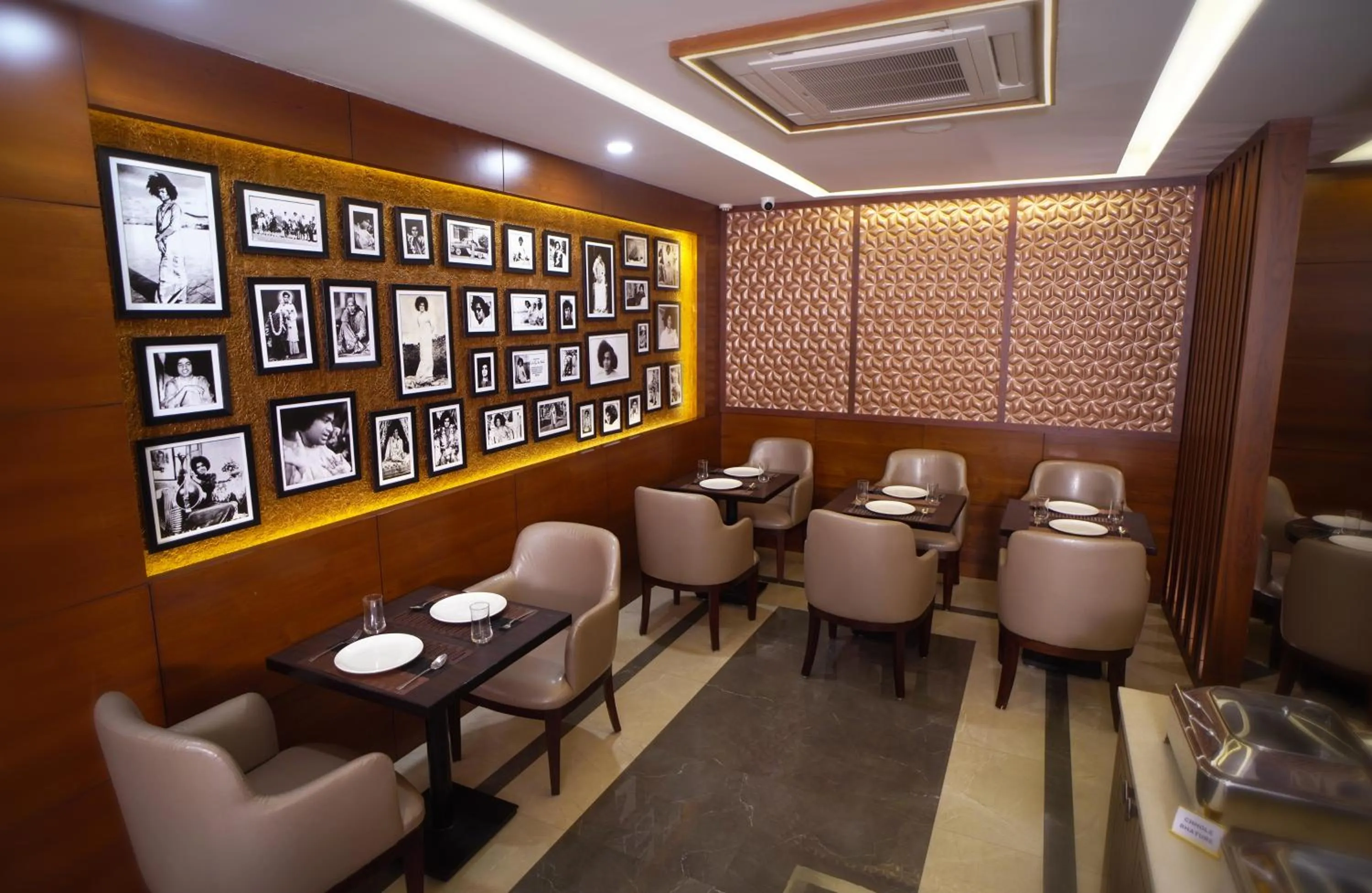 Restaurant/places to eat in Sai Maa Hotel & Residency