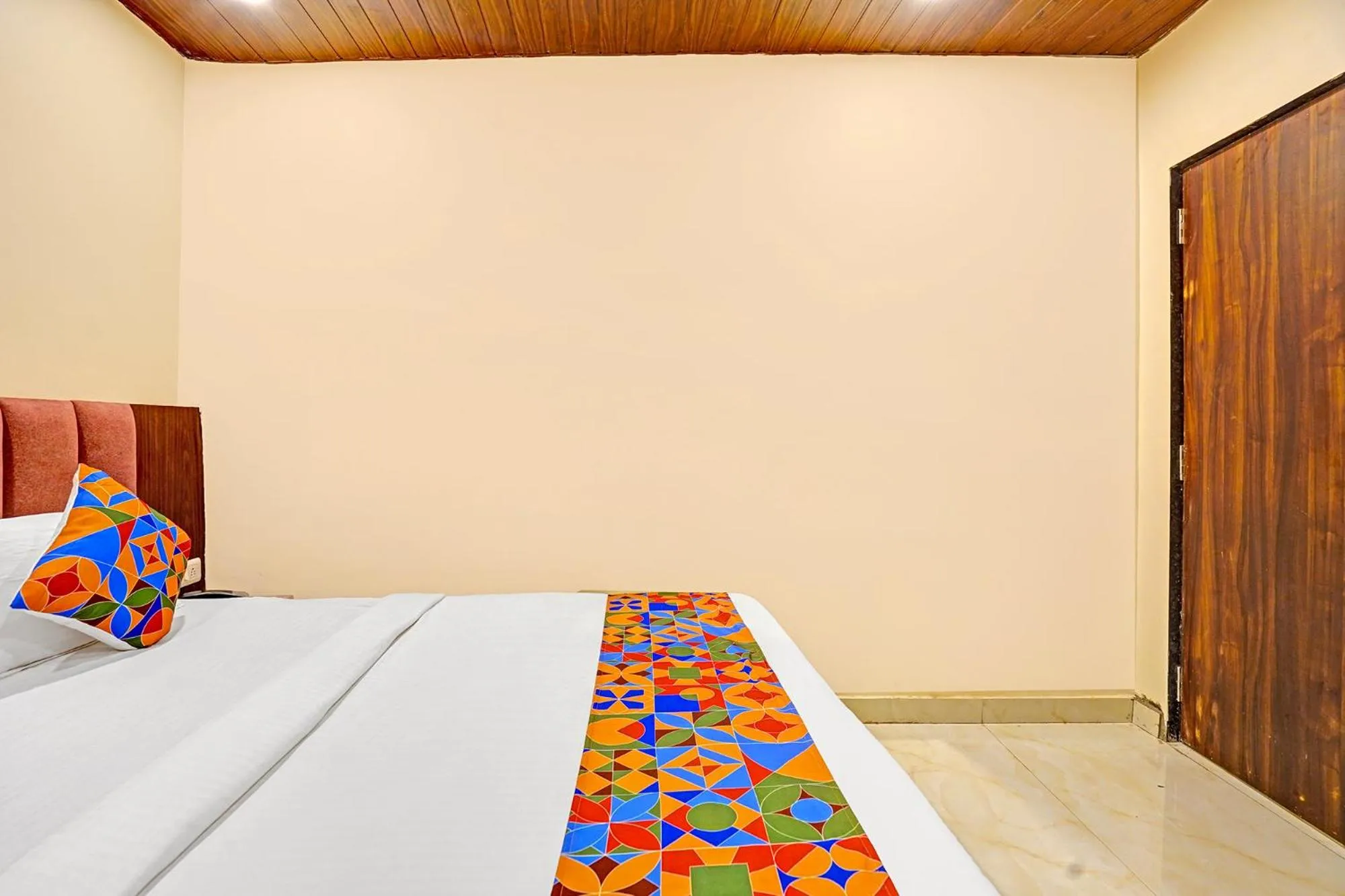 Bed in Via Surya Grand