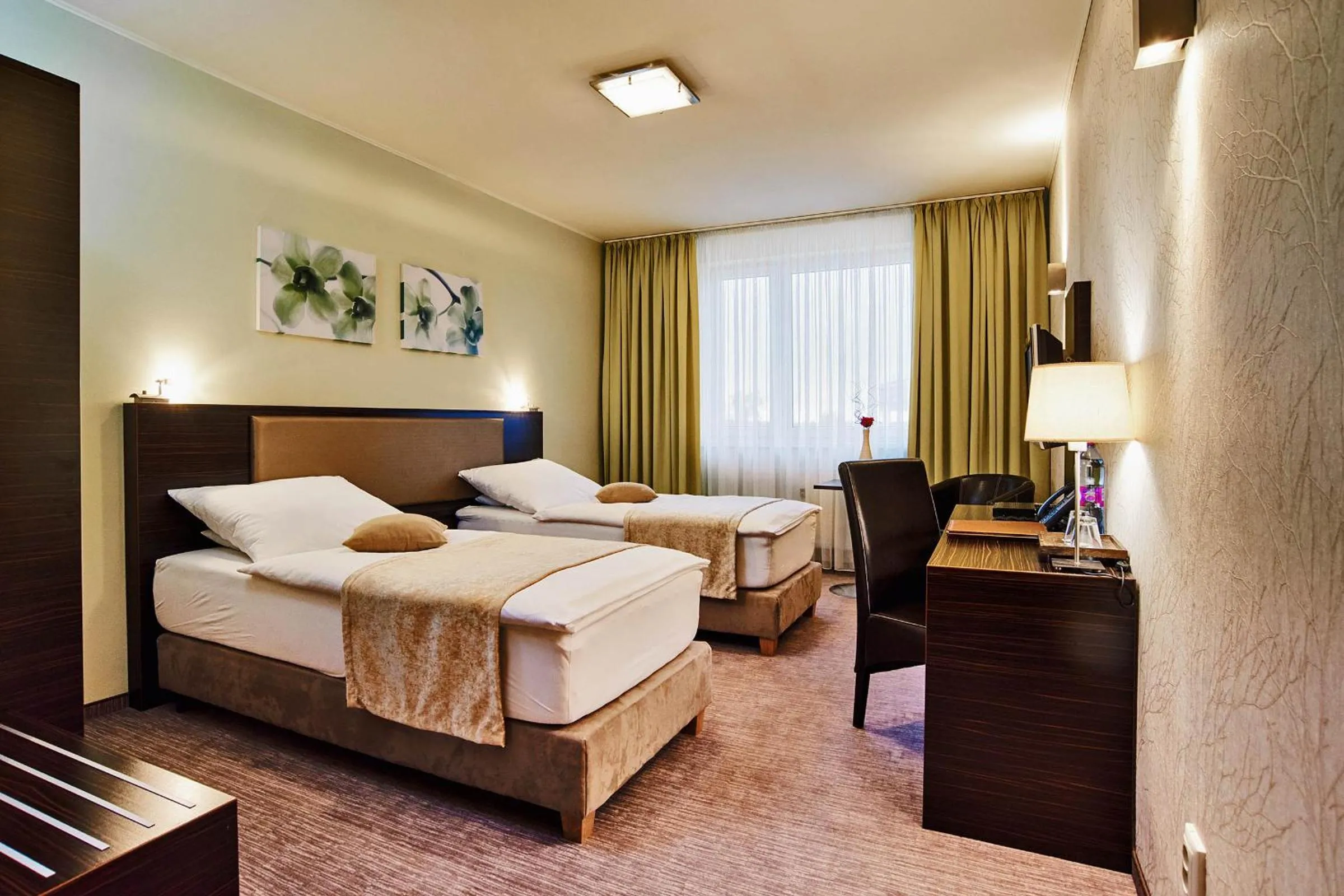 Photo of the whole room, Bed in Privilege Apartments