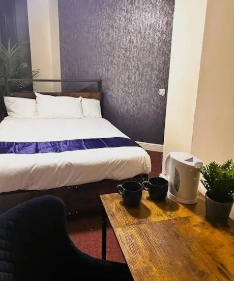 Bed in Hillcrest Liverpool City Central