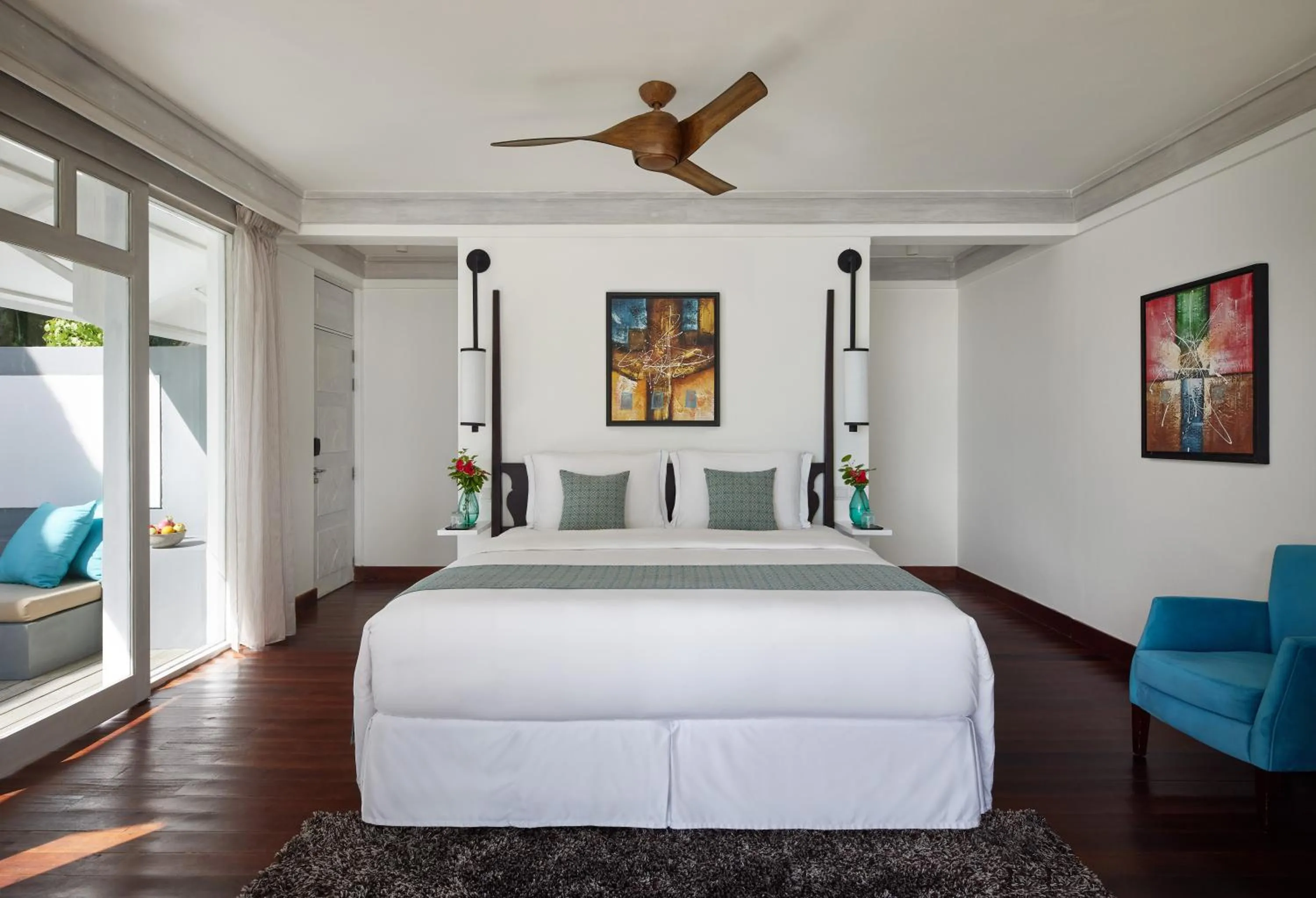Bed in NH Maldives Kuda Rah Resort