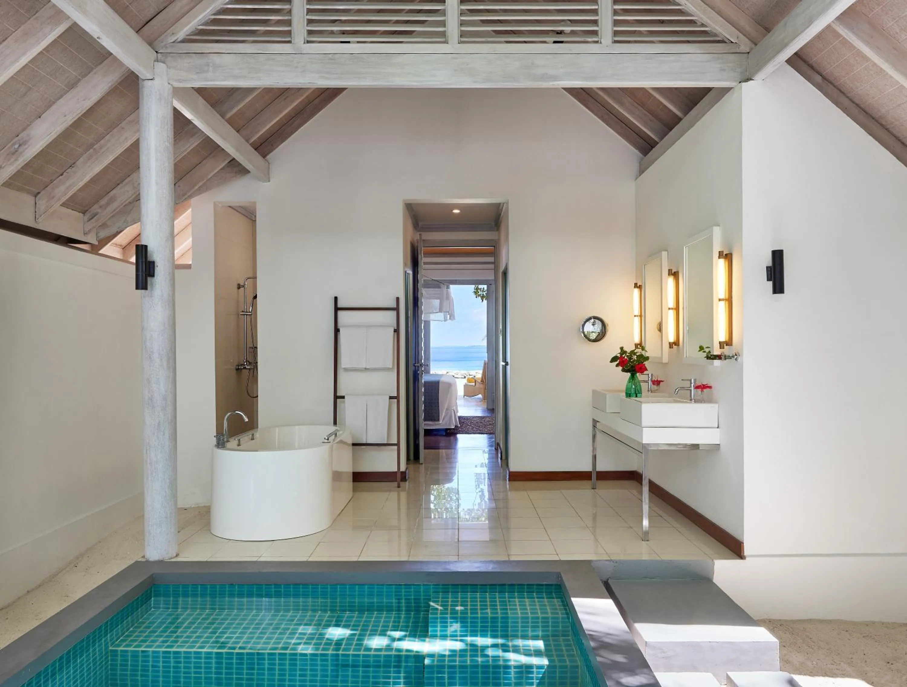 Bathroom in NH Maldives Kuda Rah Resort
