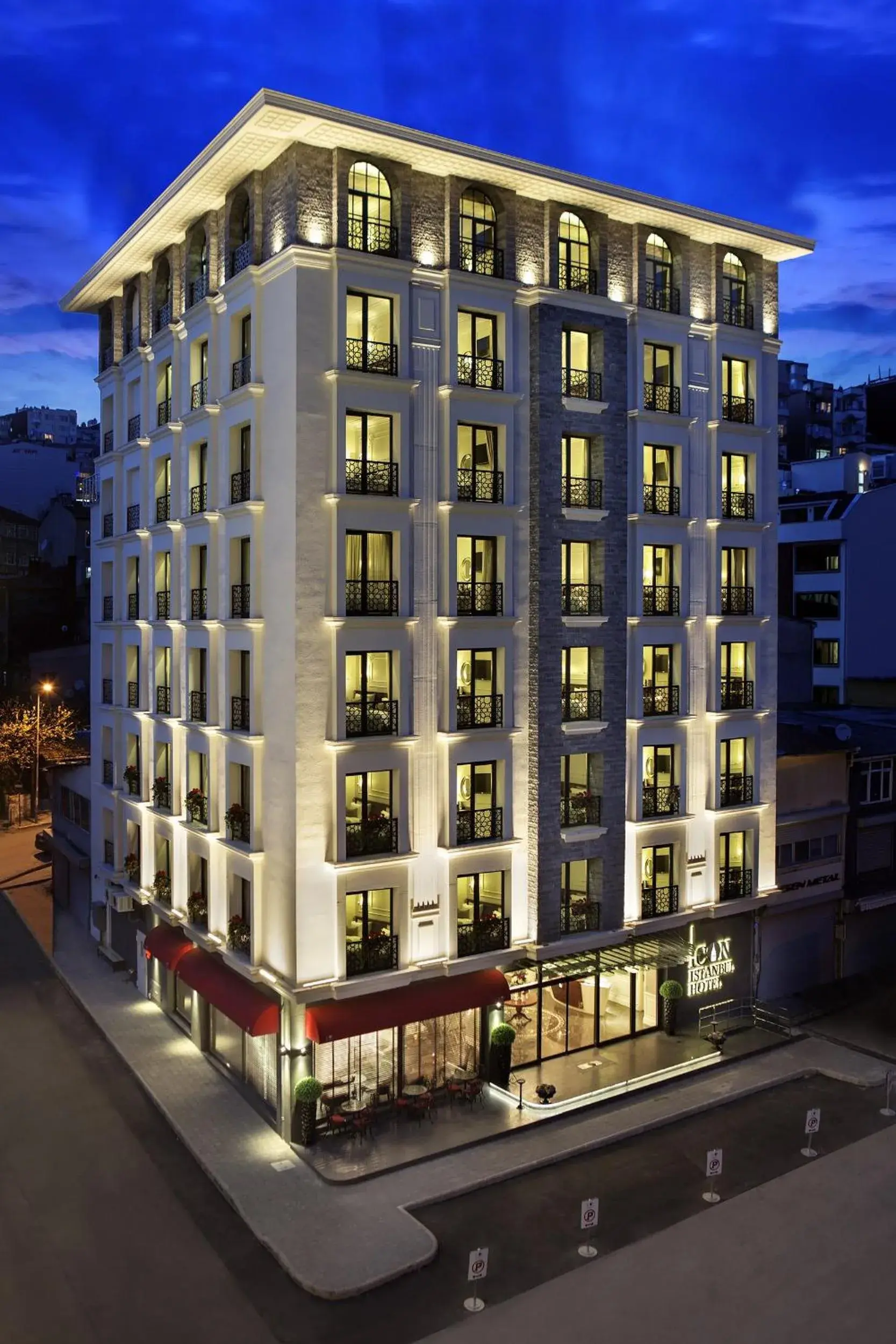 Property building in Icon Hotel Taksim Property building in Icon Hotel Taksim