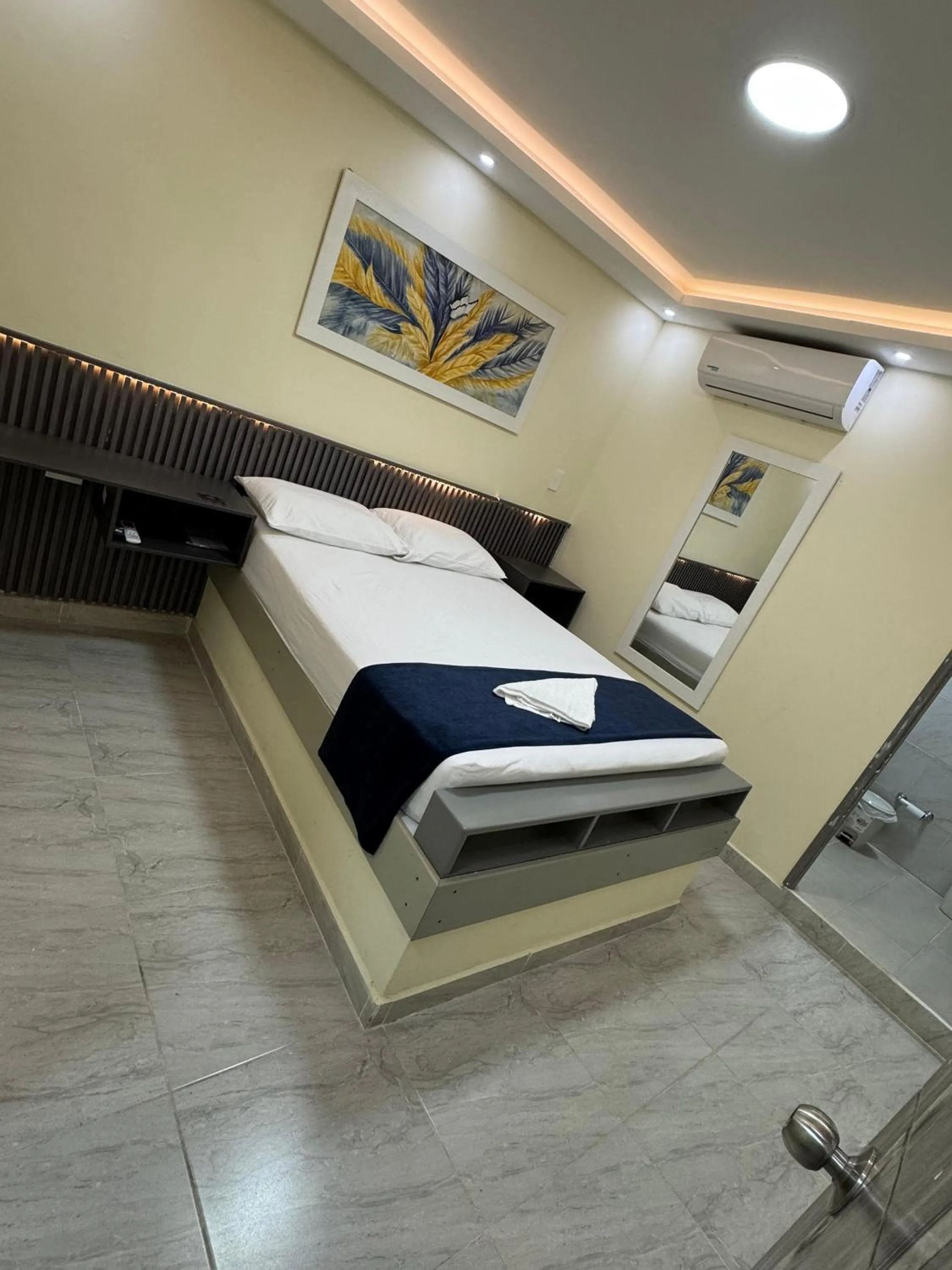 Bed in Hotel Magistral Suiter