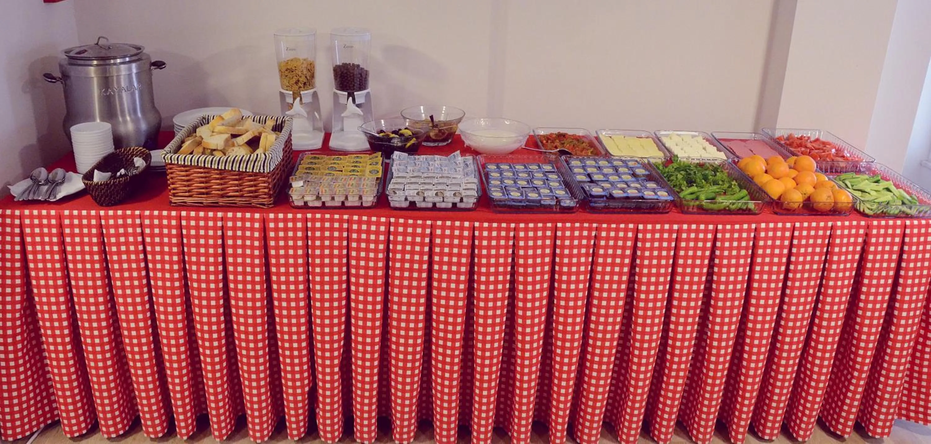 Food in ParionHouse Hotel