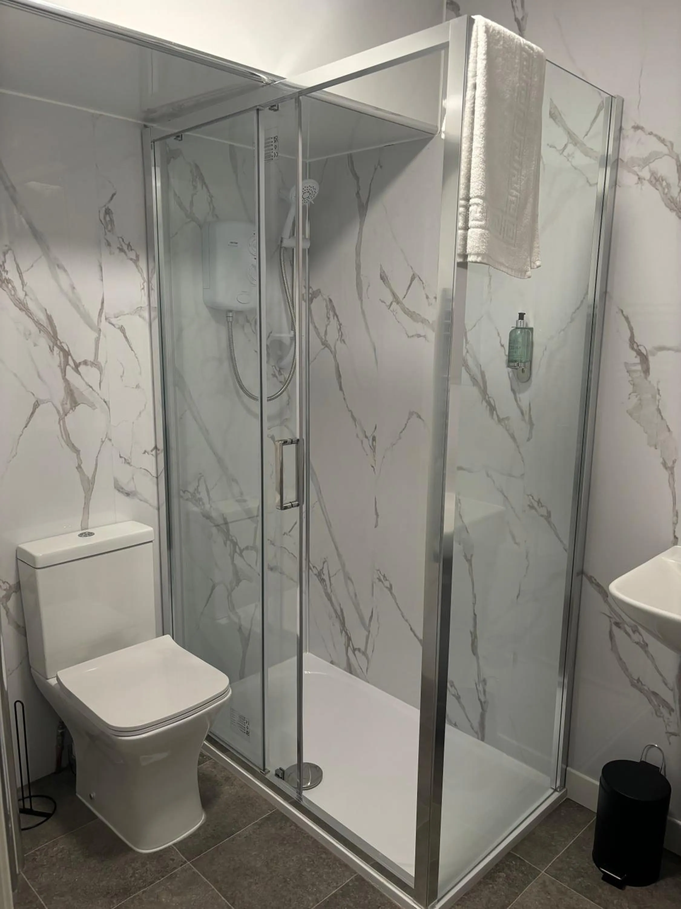 Shower in Lomond Hills Hotel & Health Club