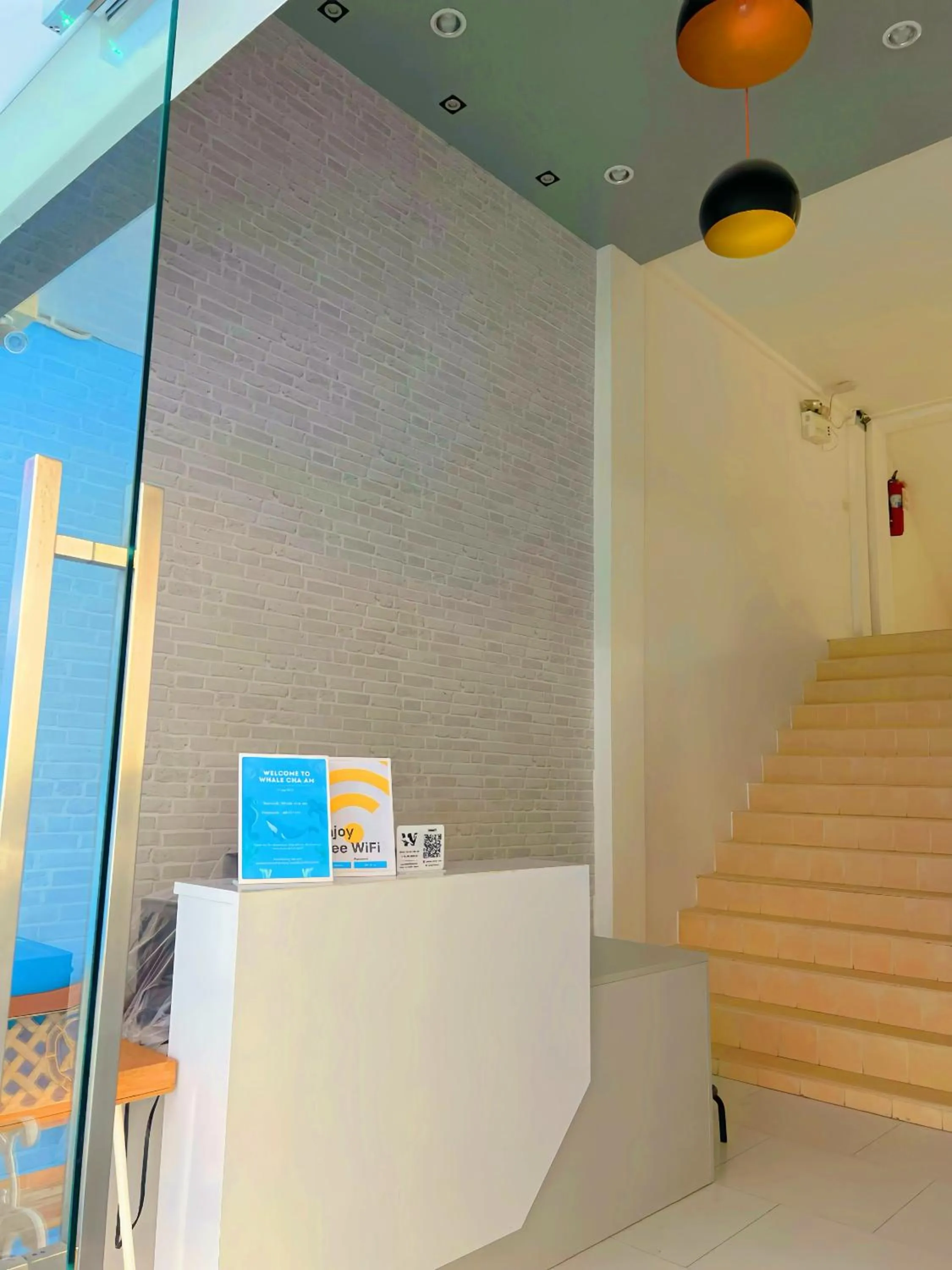 Lobby or reception in Whale Hostel Cha-Am