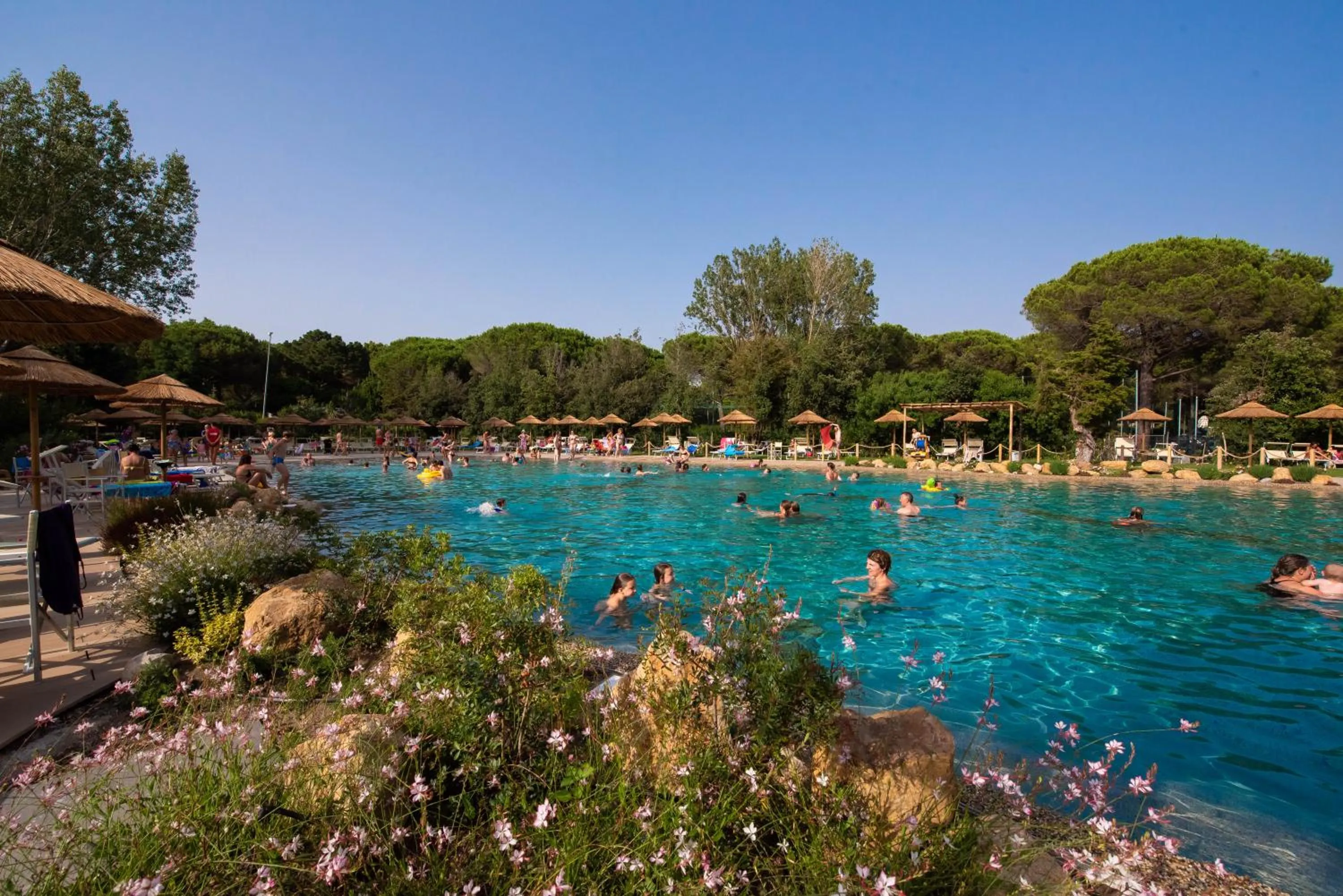 Swimming pool in Le Esperidi Camping Ecoresort