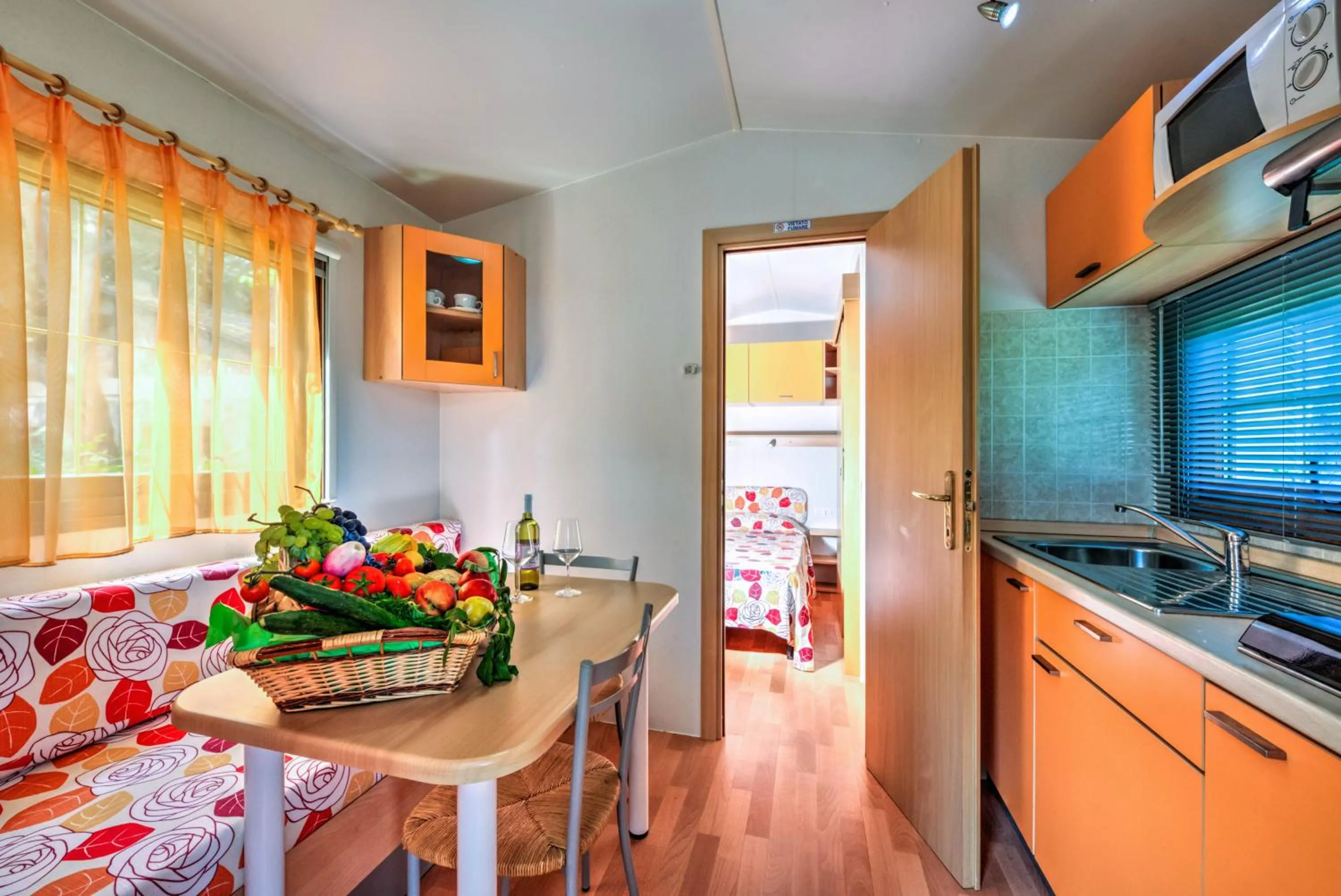 Dining area in Le Esperidi Camping Ecoresort