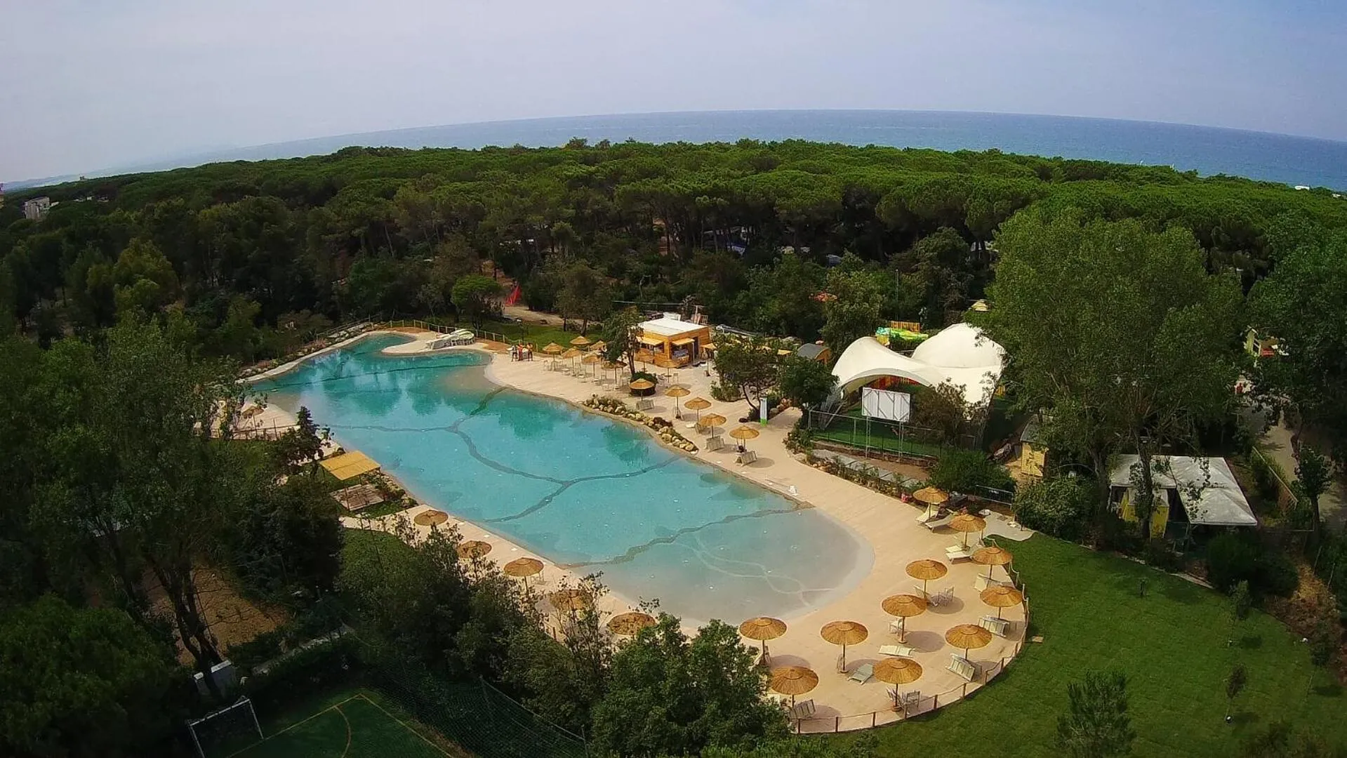 Swimming pool in Le Esperidi Camping Ecoresort