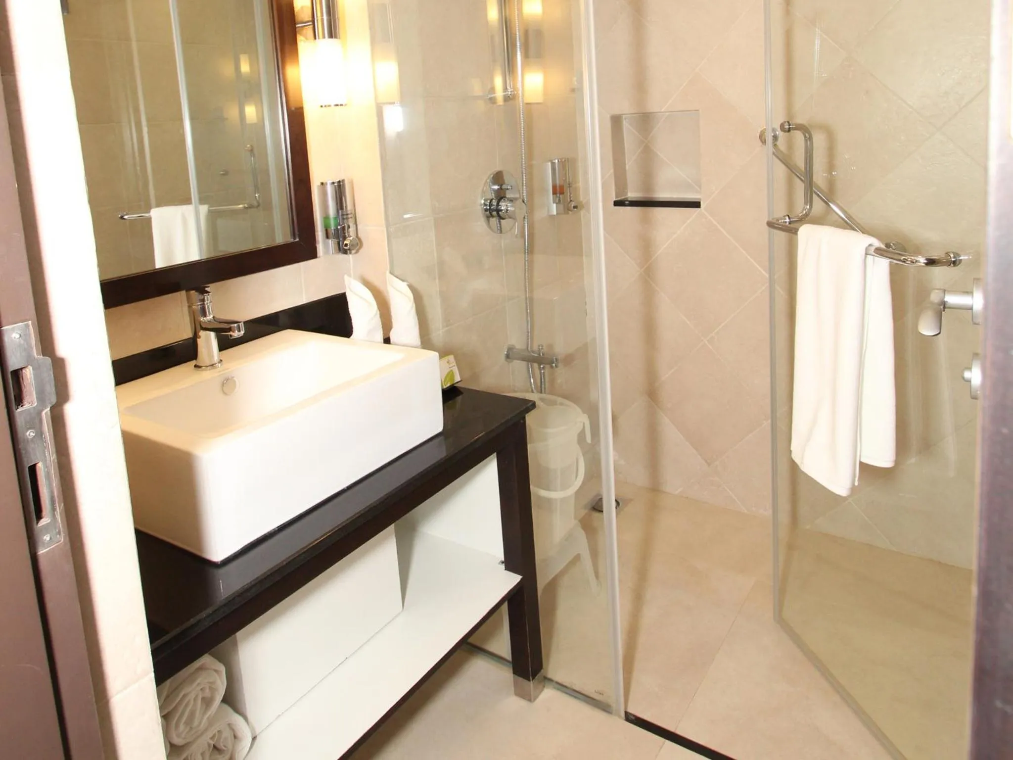 Bathroom in Club Mahindra Mount Serene, Munnar