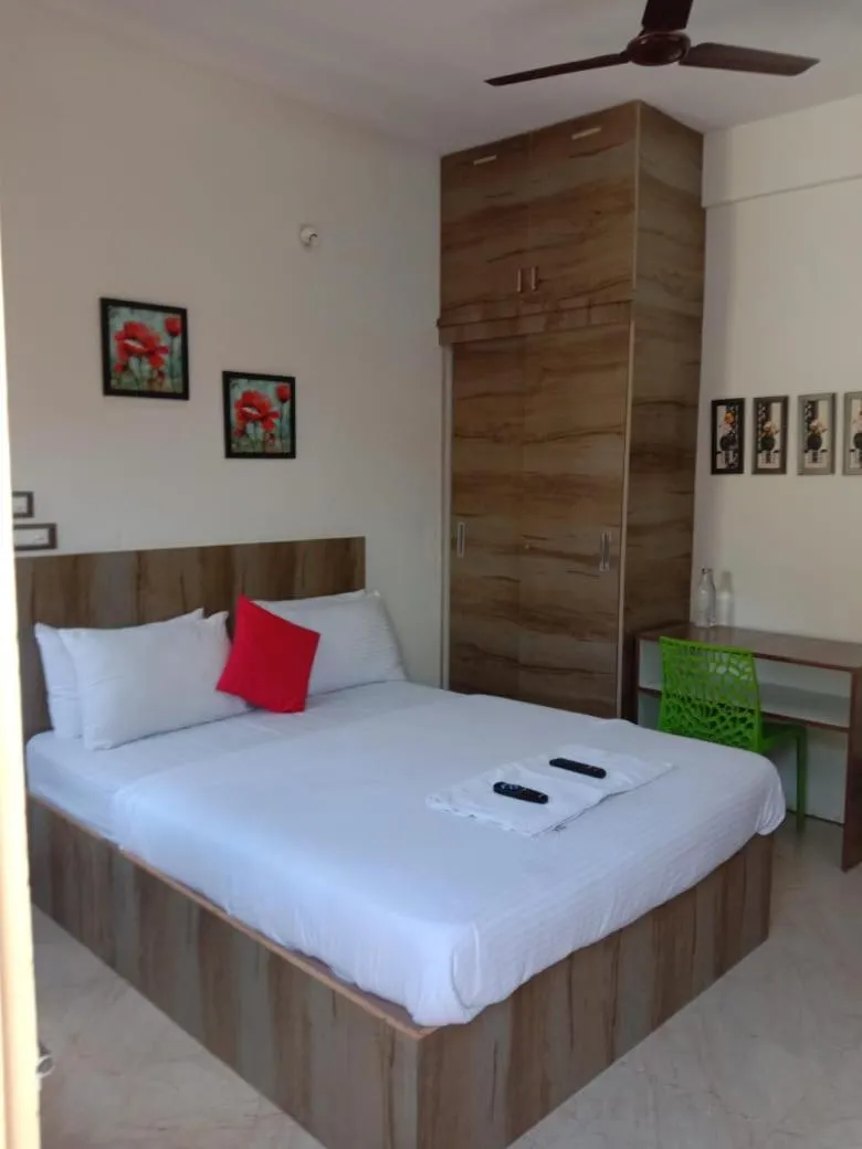 Deluxe Double Room in Sk Residency