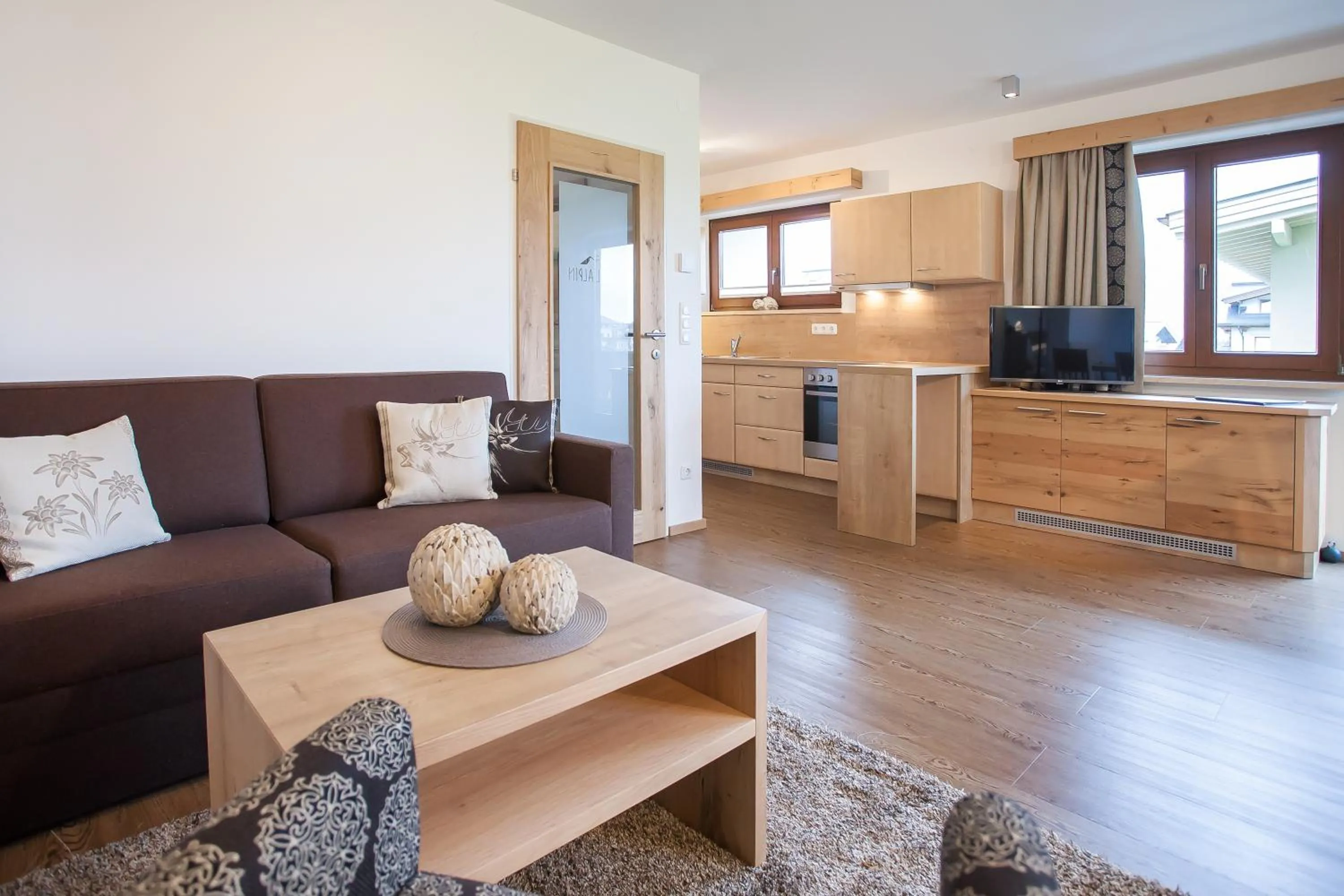 Two-Bedroom Apartment 3 Adults in Alpenherz Ferienwohnungen