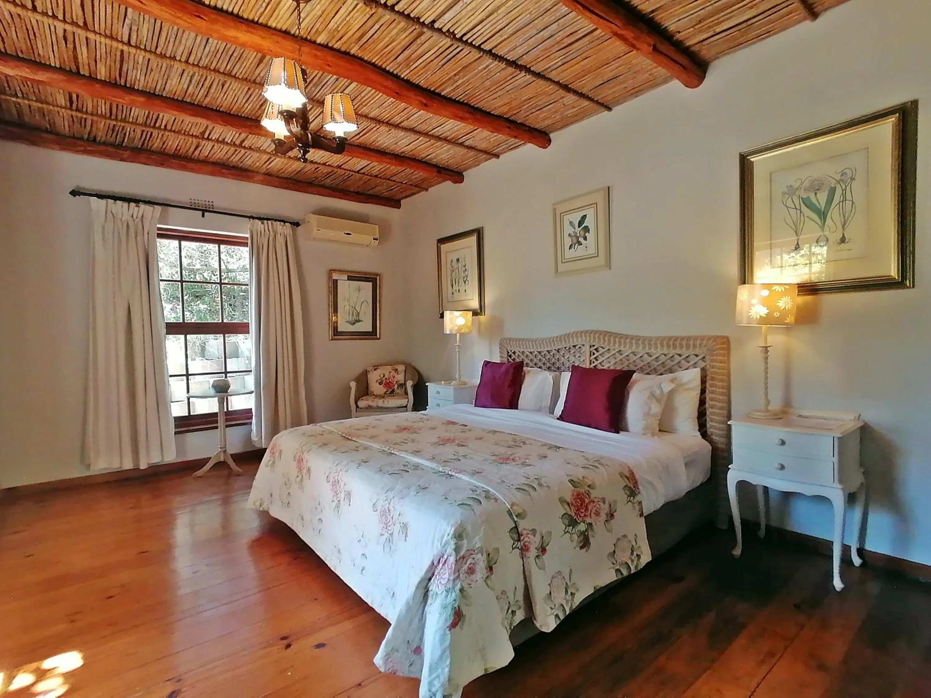 Bed in Diemersfontein Wine & Country Estate