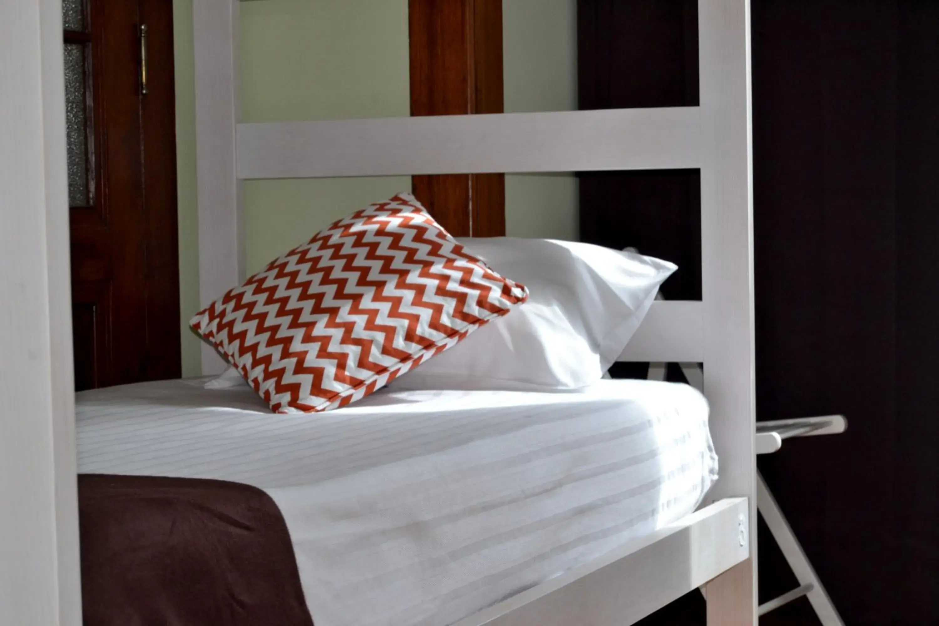 Bed in 6-Bed Dormitory Room in Coimbra Portagem Hostel Bed in 6-Bed Dormitory Room in Coimbra Portagem Hostel