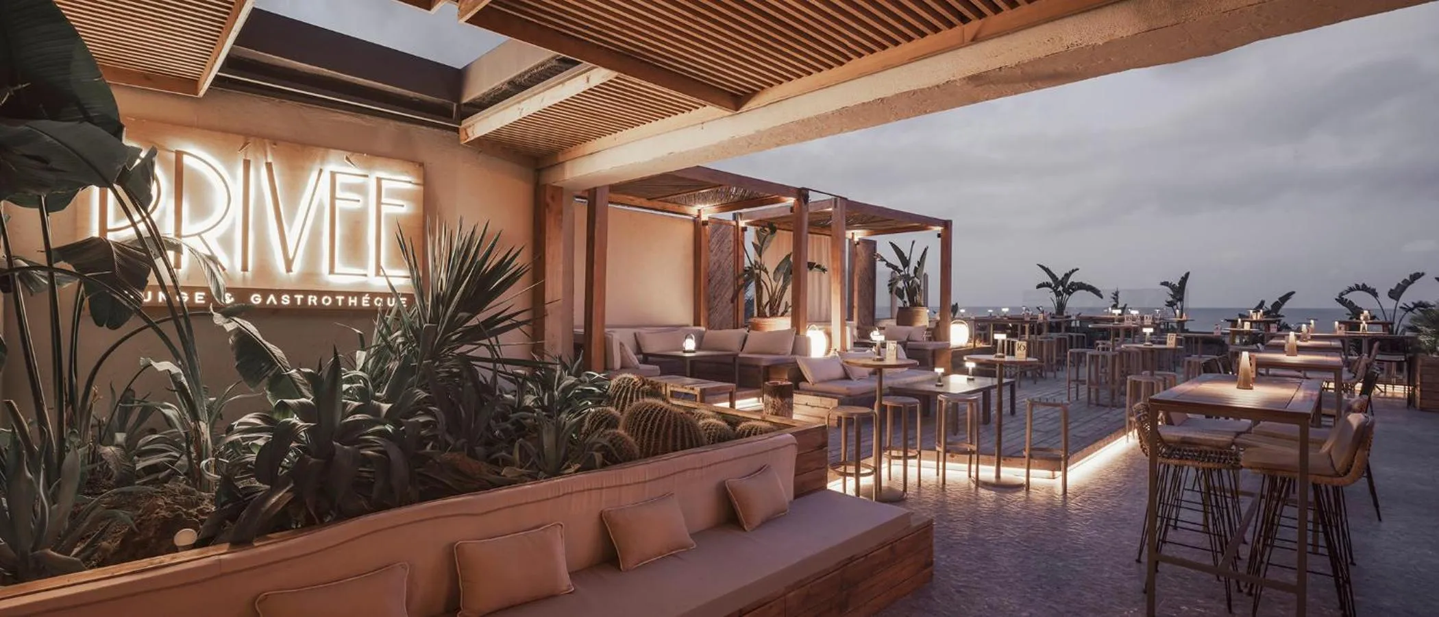 Nightclub / DJ in Day One Beach Resort & SPA - Adult Only