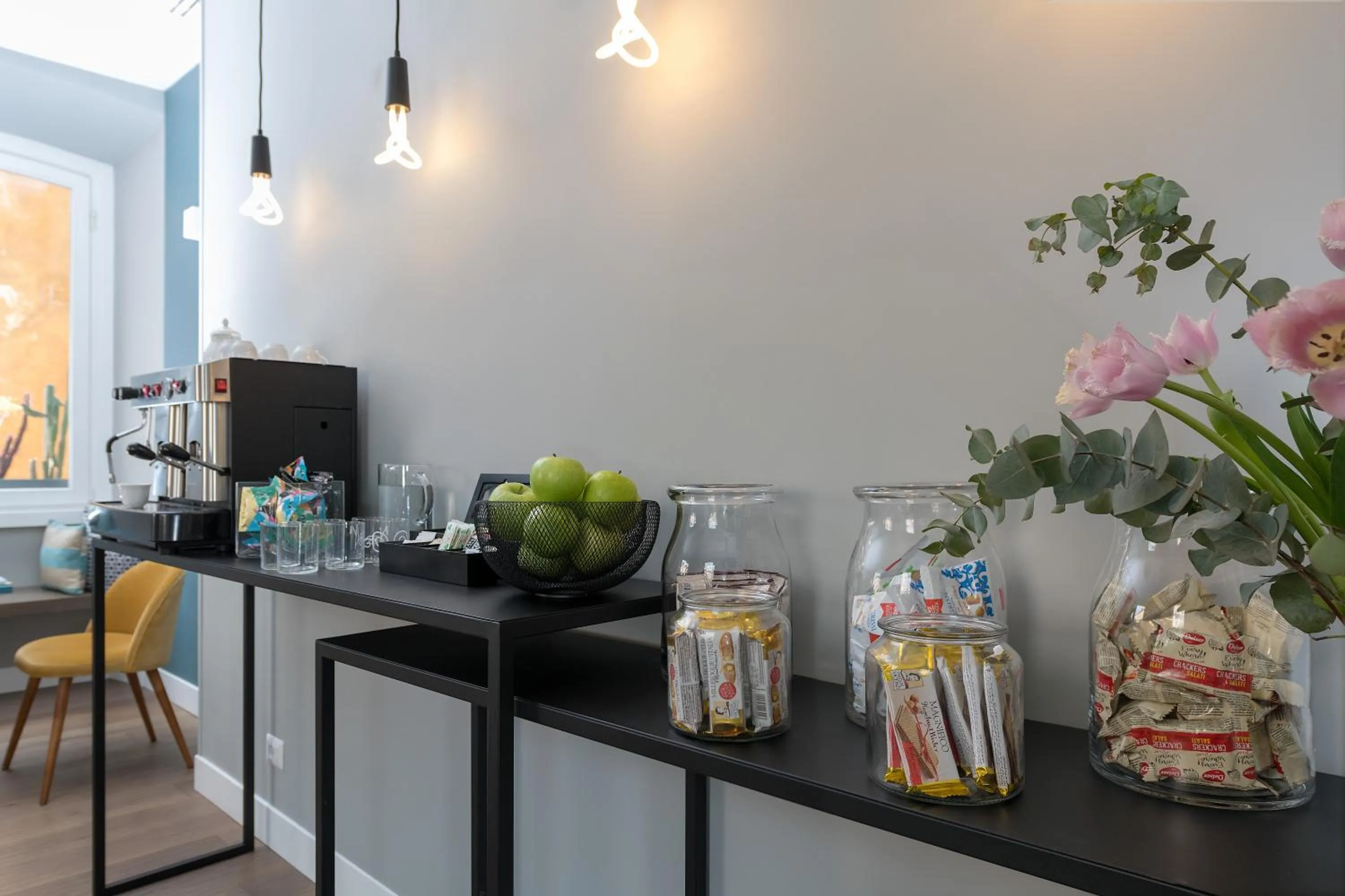 Food and drinks in Corso Vittorio 308