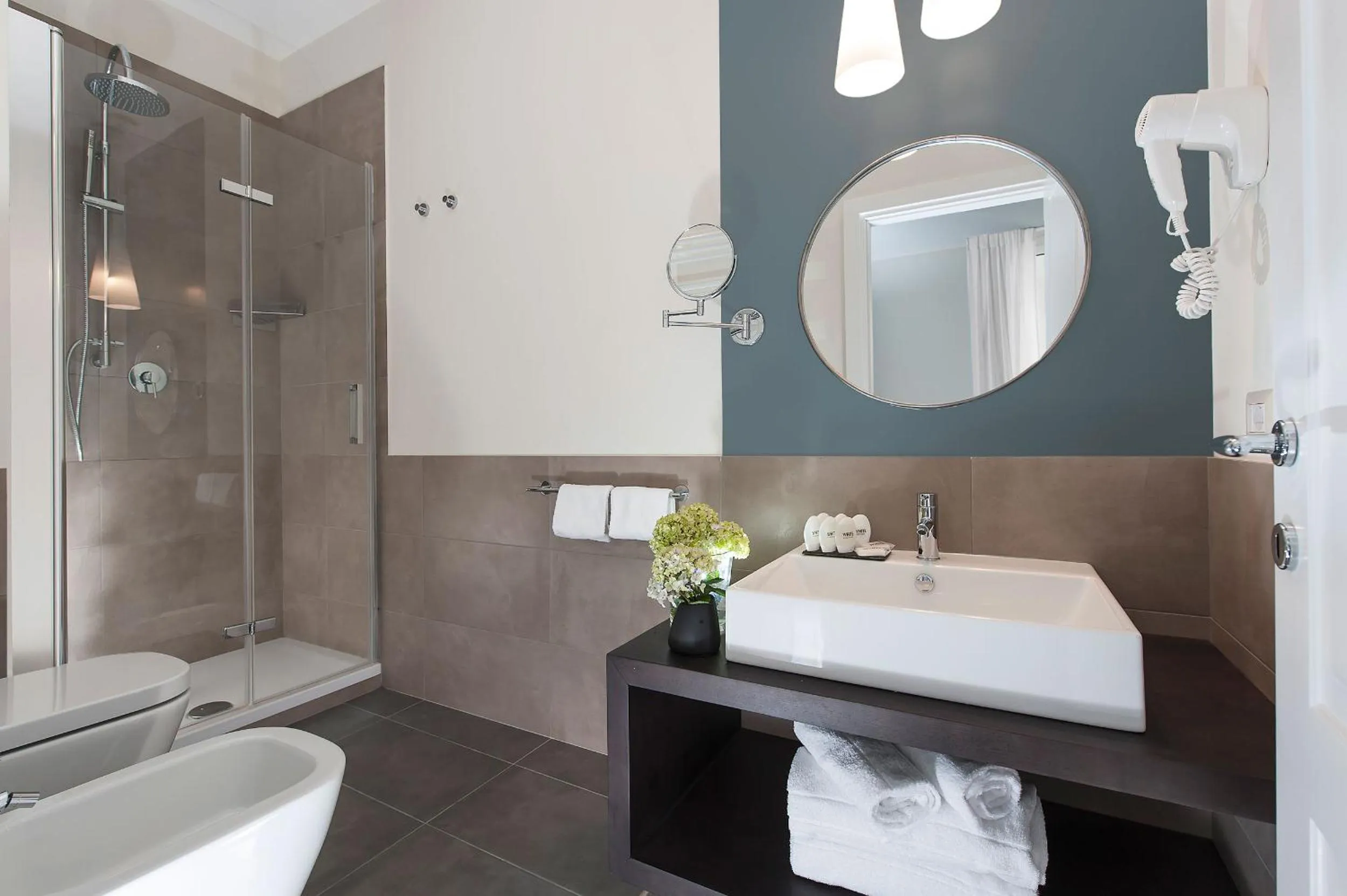 Bathroom in Corso Vittorio 308