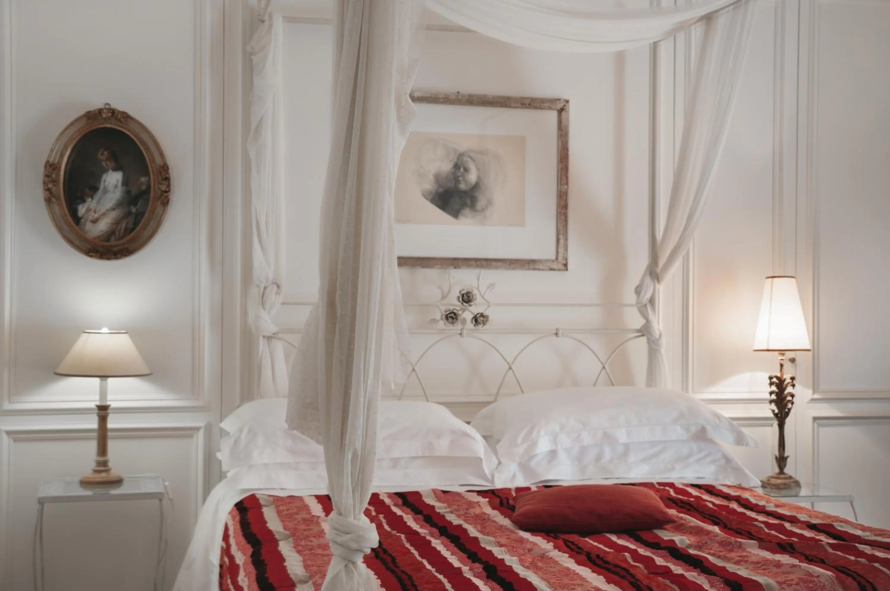 Night in B&B Triskéles