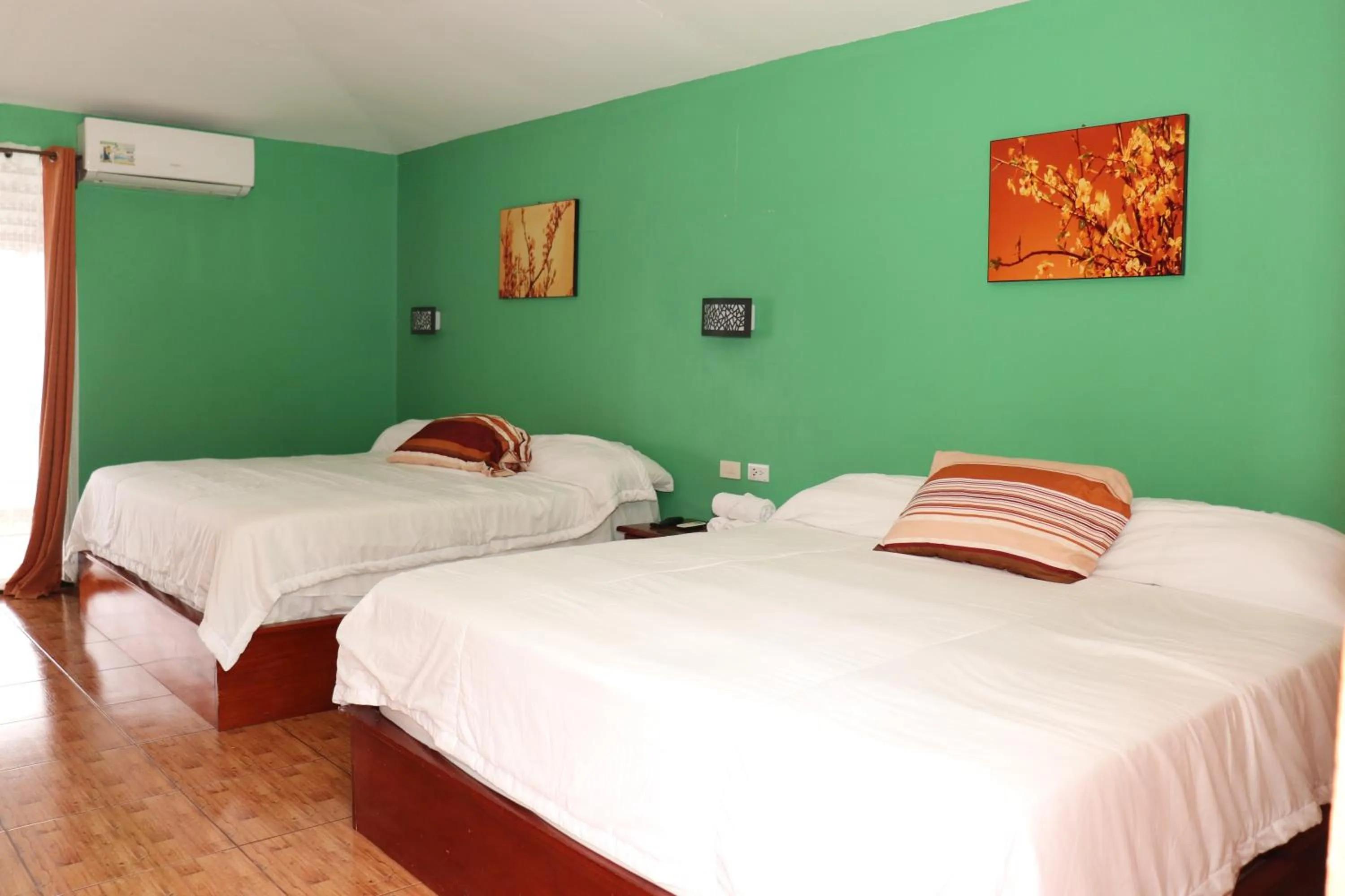 Bed in Hotel Samoa del Sur