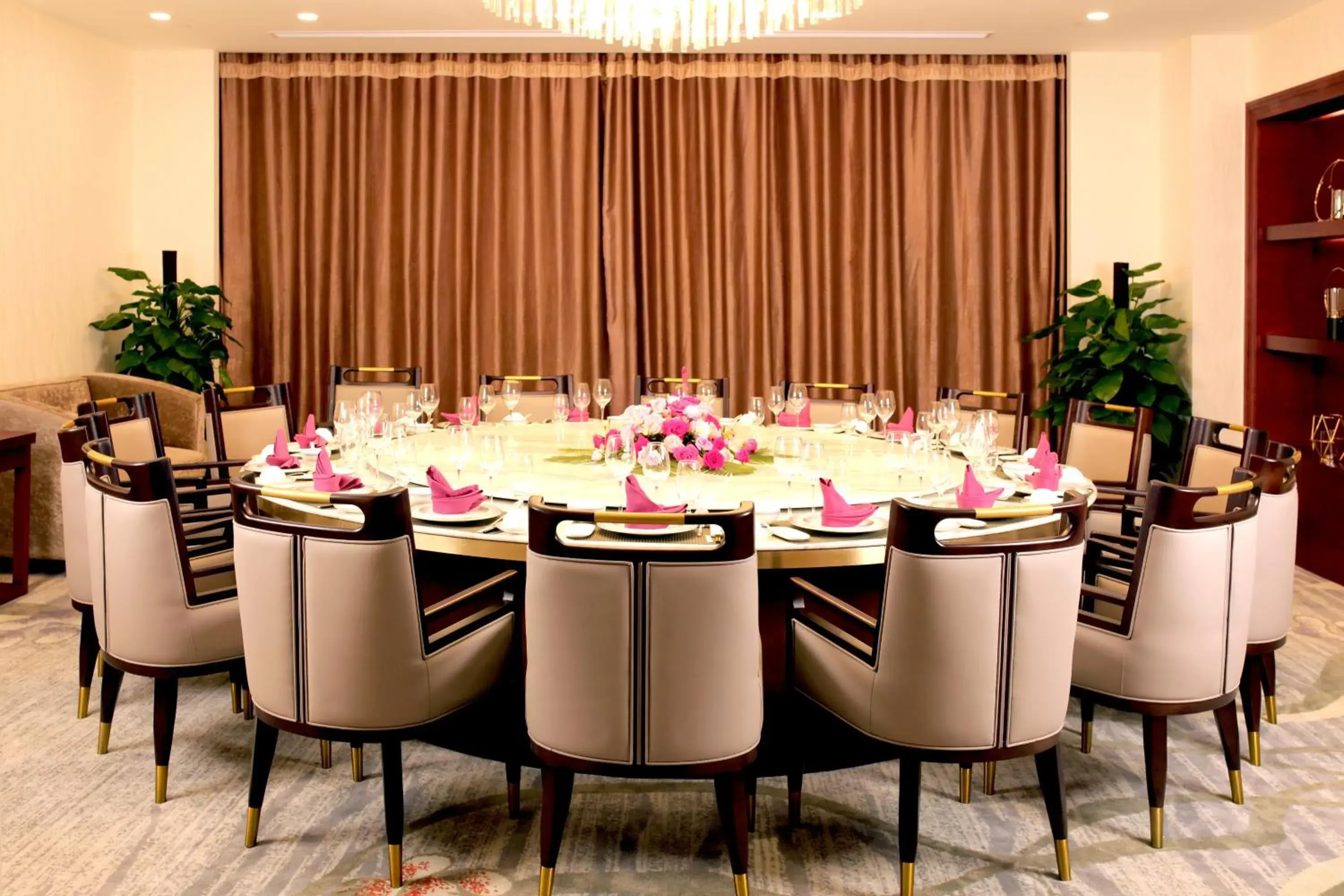 Restaurant/places to eat in Meilun Hotel Shanghai Hongqiao Hub Restaurant/places to eat in Meilun Hotel Shanghai Hongqiao Hub