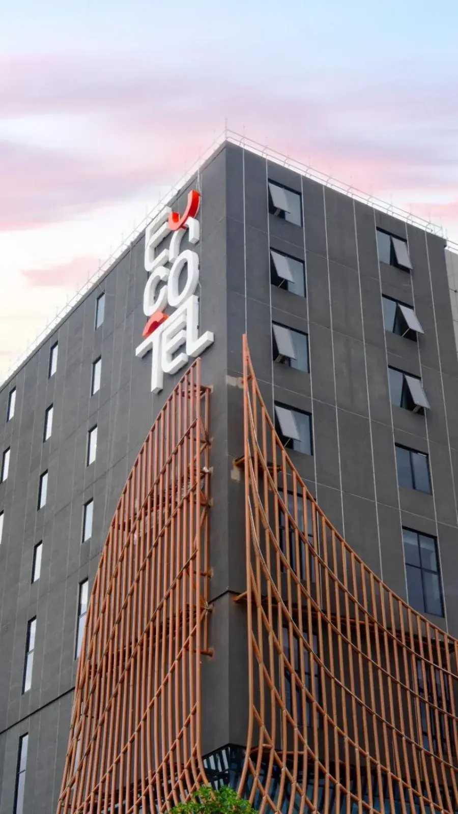 Property building in EXCOTEL Design Hotel Surabaya Property building in EXCOTEL Design Hotel Surabaya