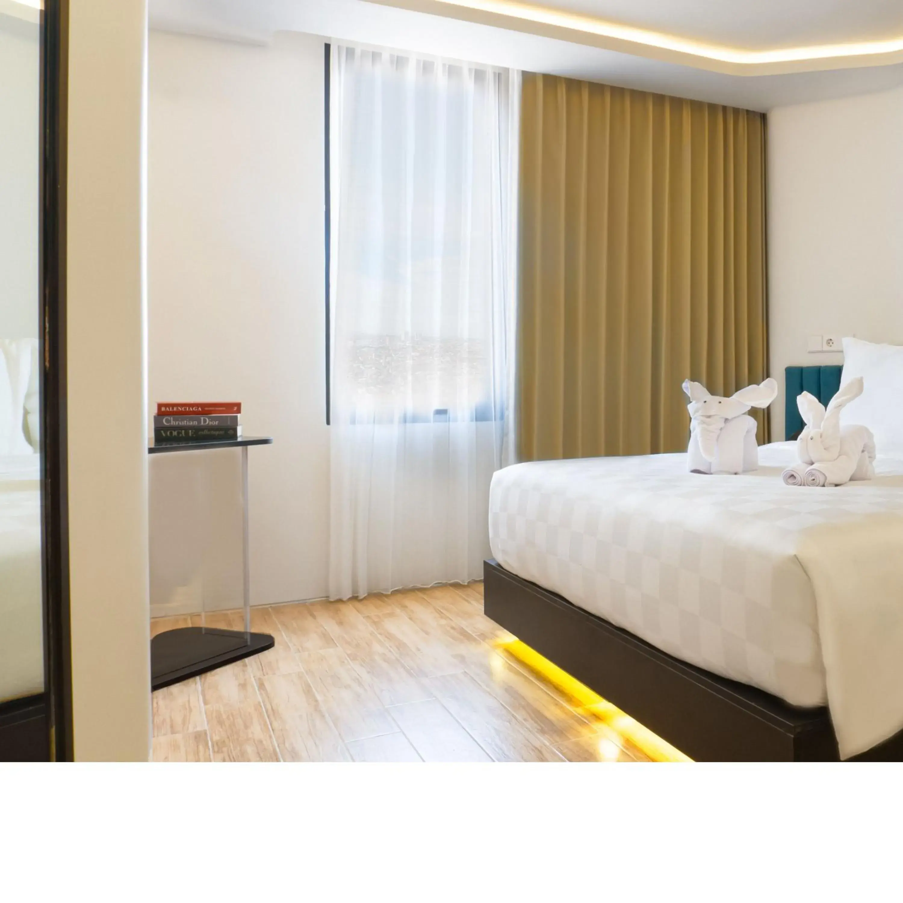 Bedroom, Bed in EXCOTEL Design Hotel Surabaya Bedroom, Bed in EXCOTEL Design Hotel Surabaya