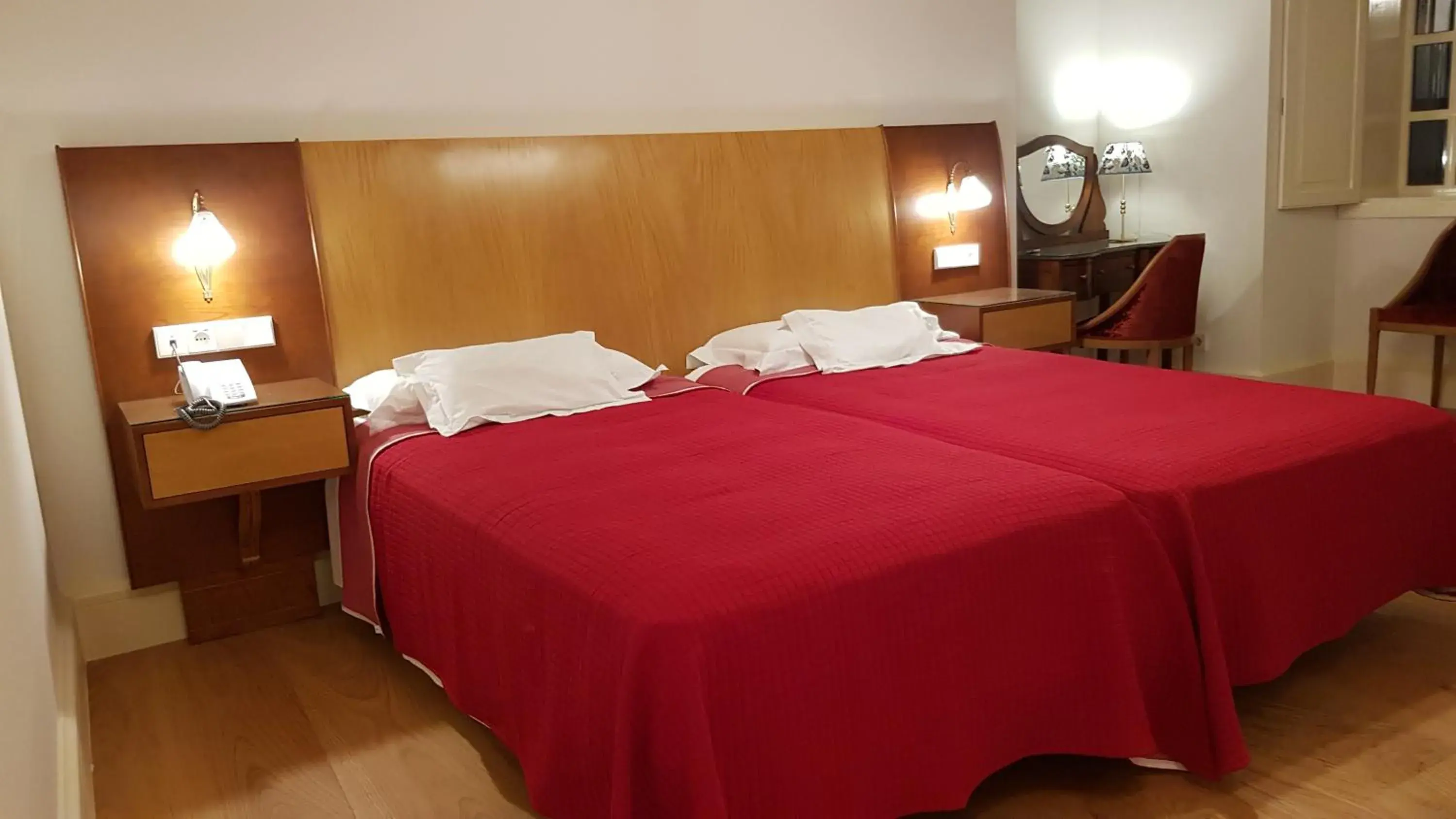 Photo of the whole room, Bed in Hotel Monumento Pazo de Orbán Photo of the whole room, Bed in Hotel Monumento Pazo de Orbán