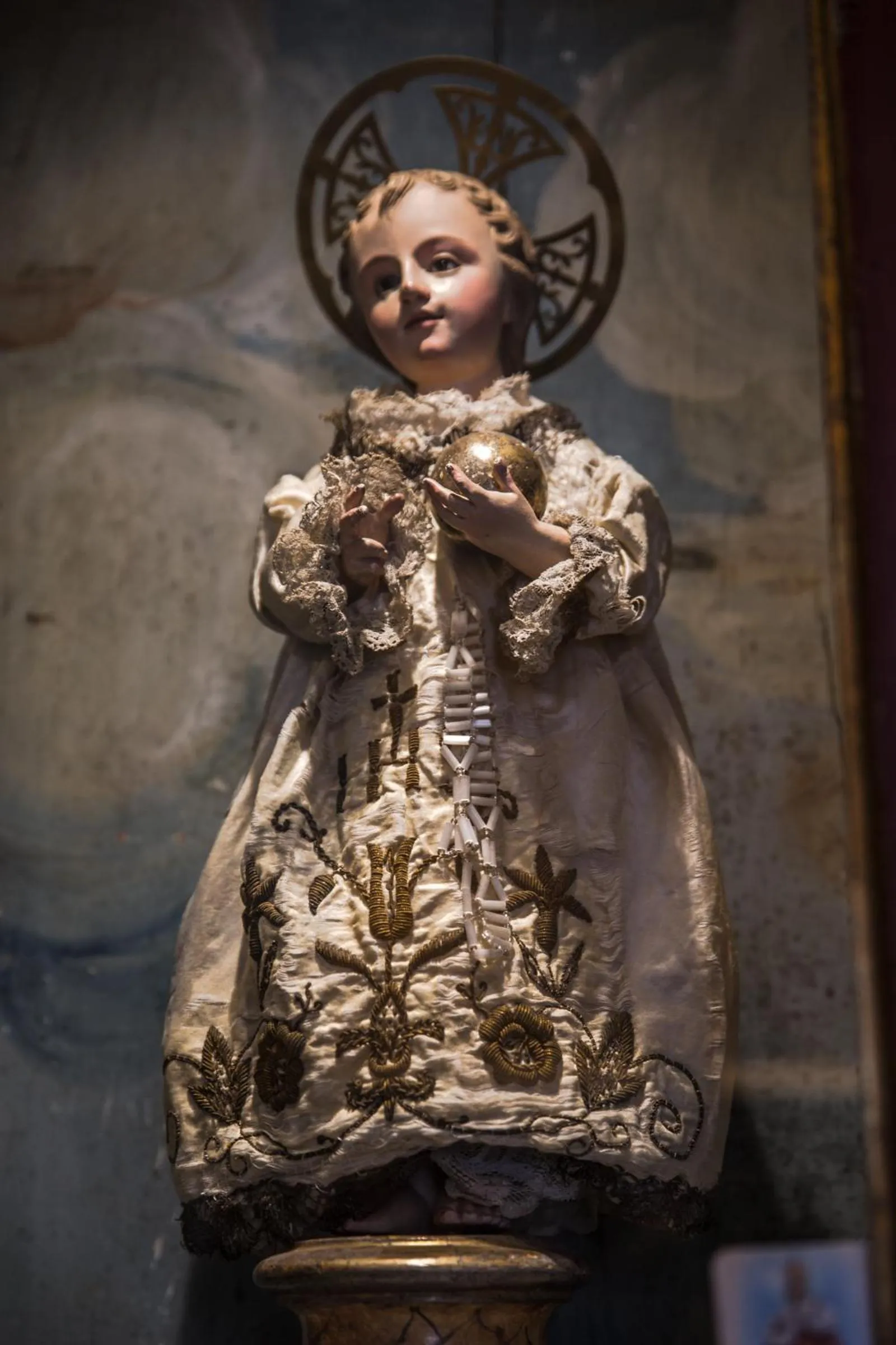 Decorative detail in Hotel Monumento Pazo de Orbán