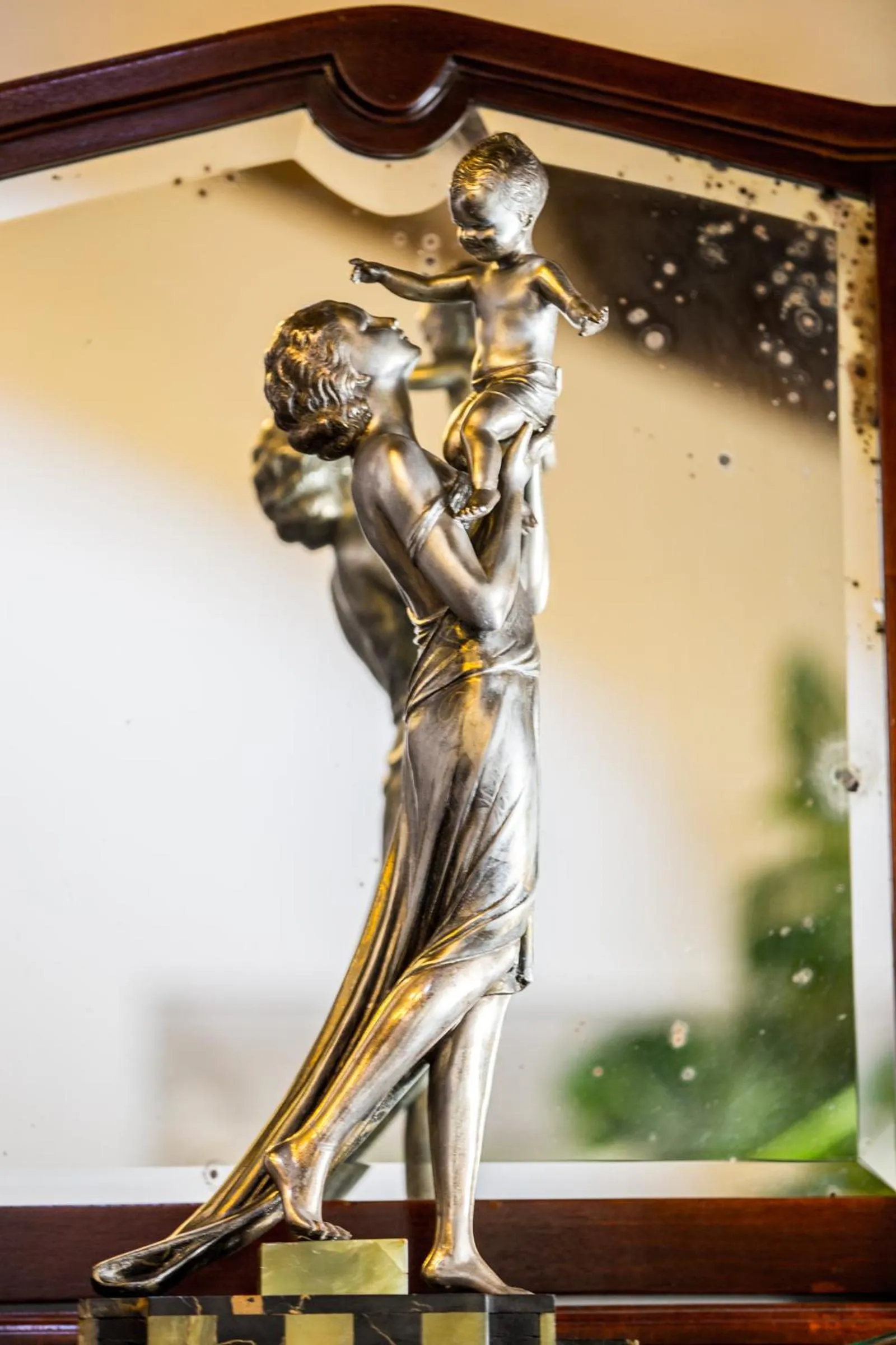 Decorative detail in Hotel Monumento Pazo de Orbán