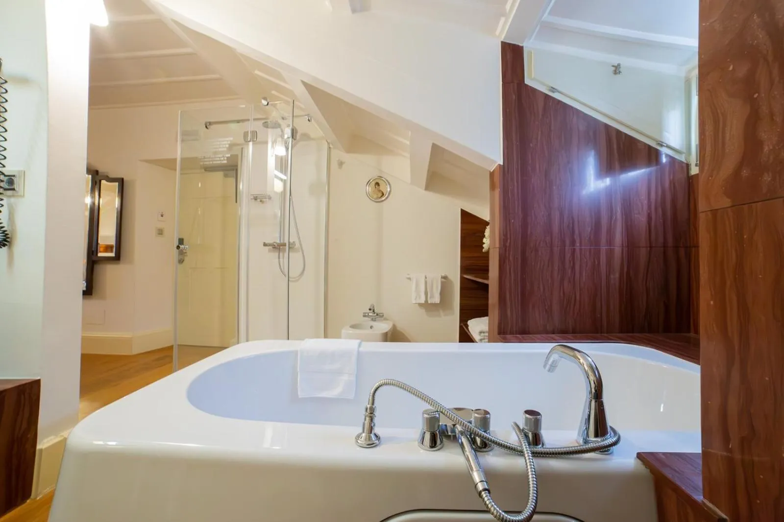 Bathroom in Hotel Monumento Pazo de Orbán